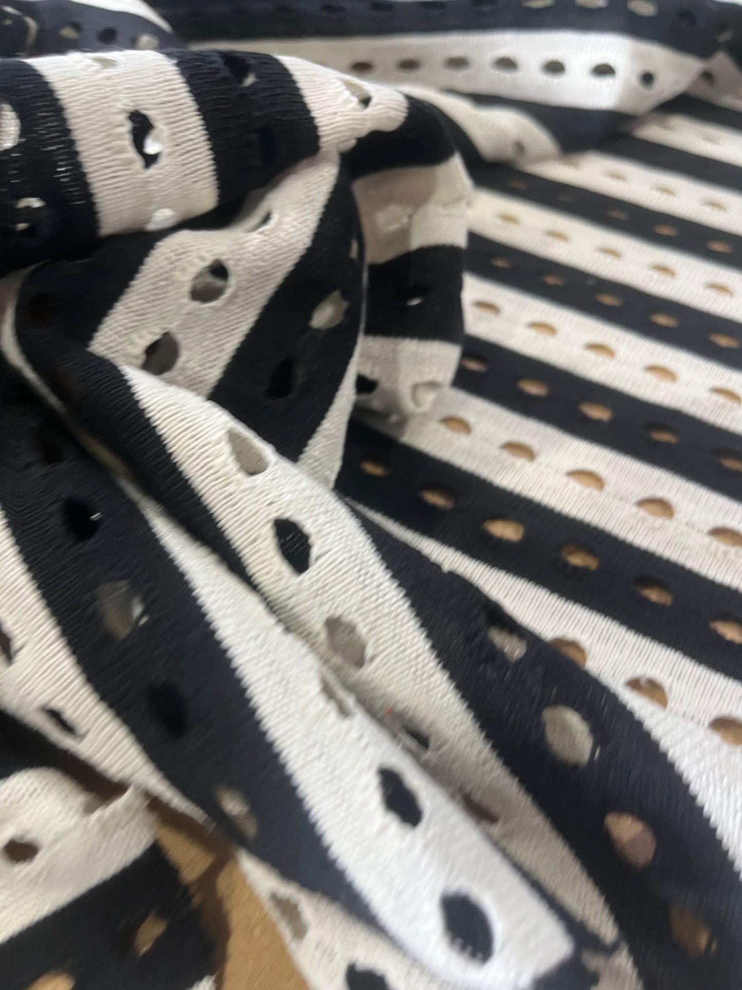 Cesare 011 cotton fantasy crochet stripes black/white