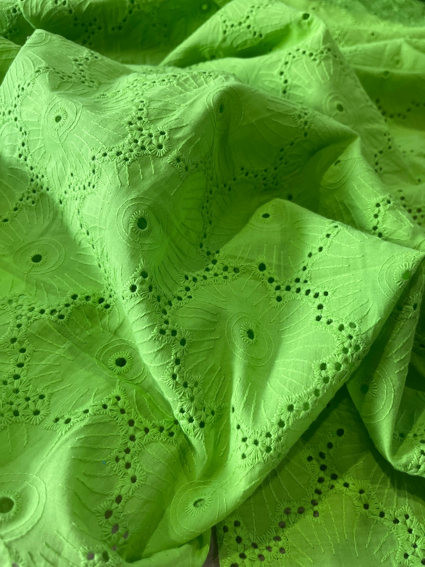 Cesare 033 broderie Anglaise bright green
