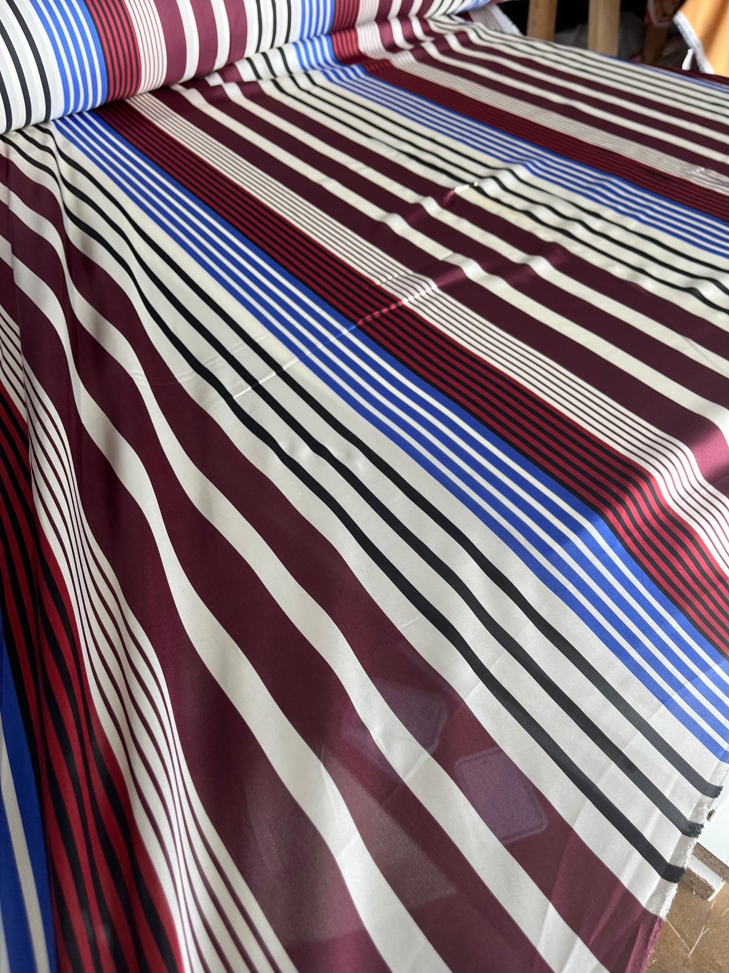 LC D01 MARTHA 455 satin with stripes