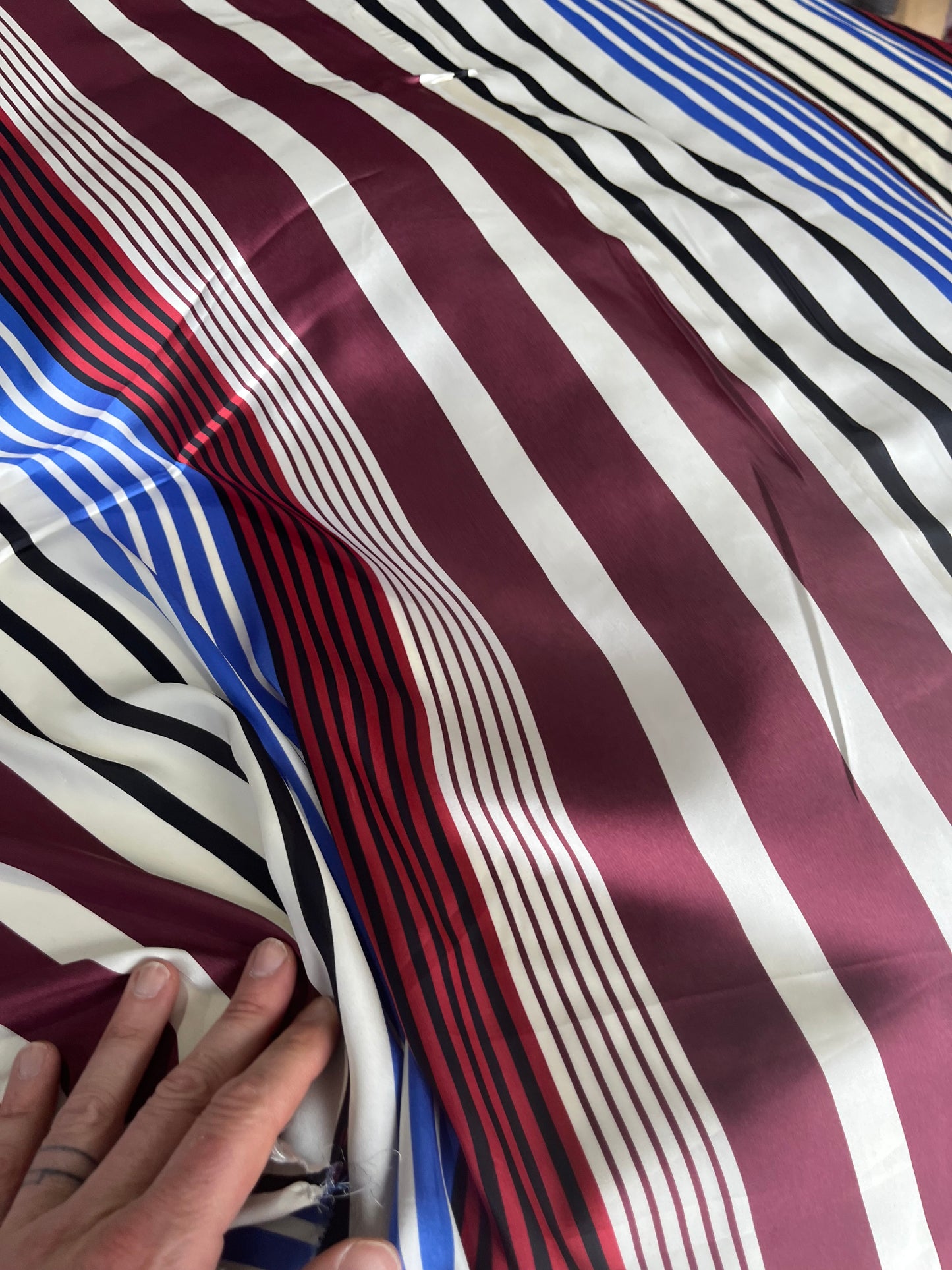 LC D01 MARTHA 455 satin with stripes