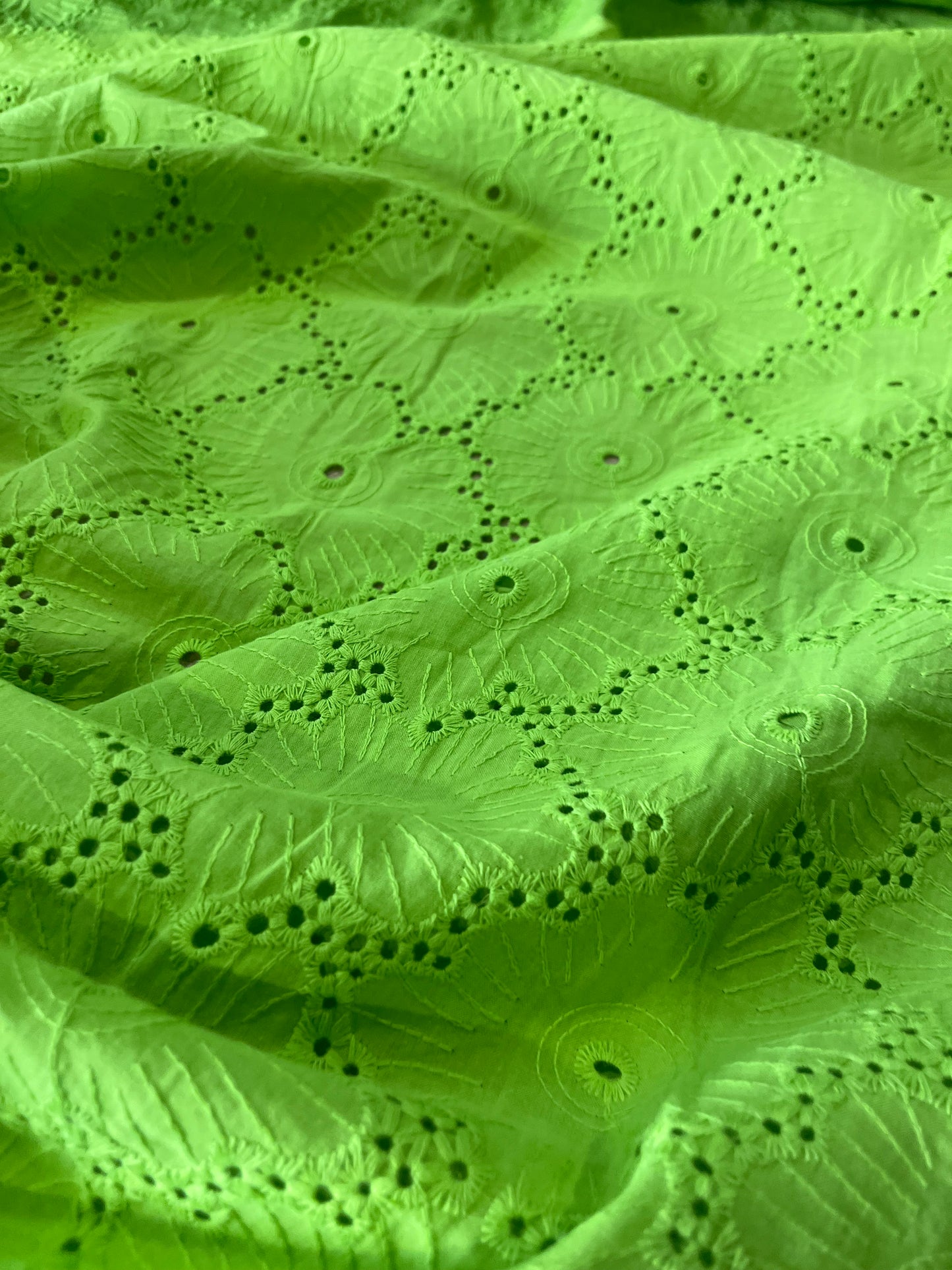 Cesare 033 broderie Anglaise bright green