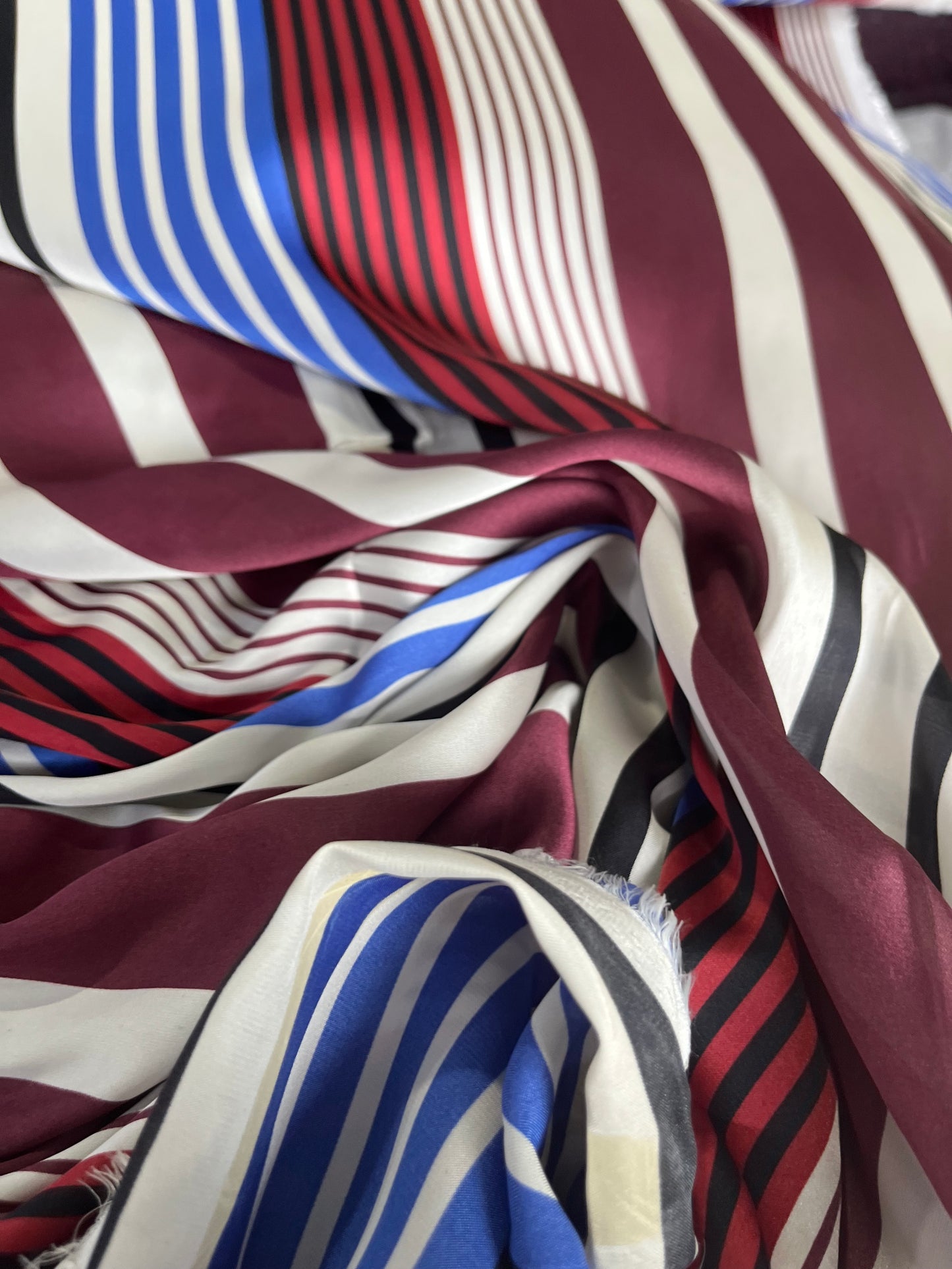 LC D01 MARTHA 455 satin with stripes