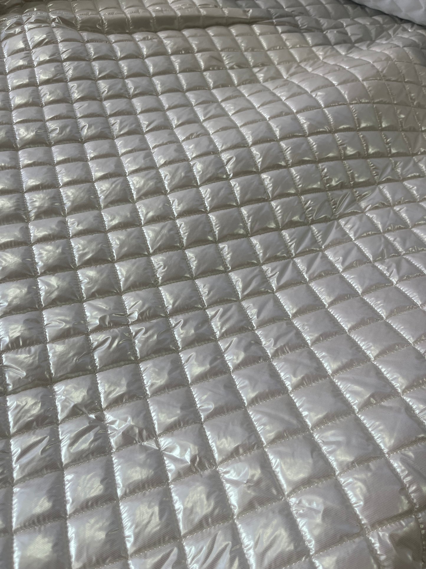 Cesare 034 quilted fabric soft champagne