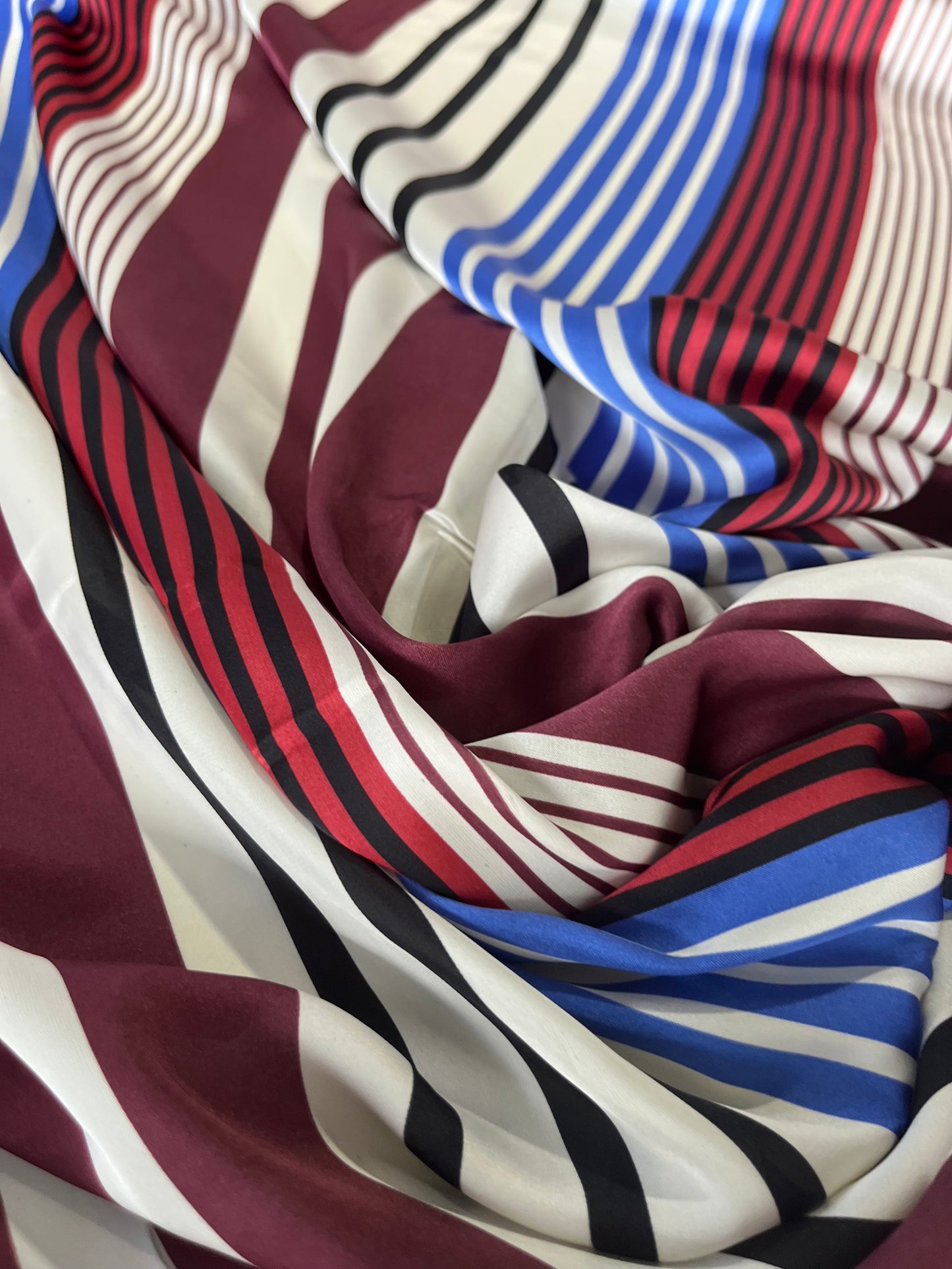 LC D01 MARTHA 455 satin with stripes