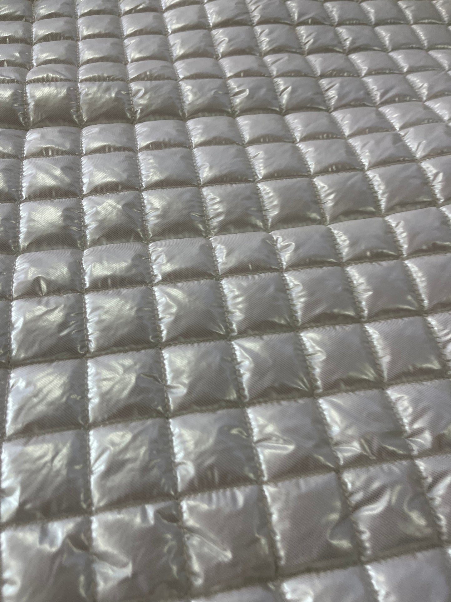 Cesare 034 quilted fabric soft champagne