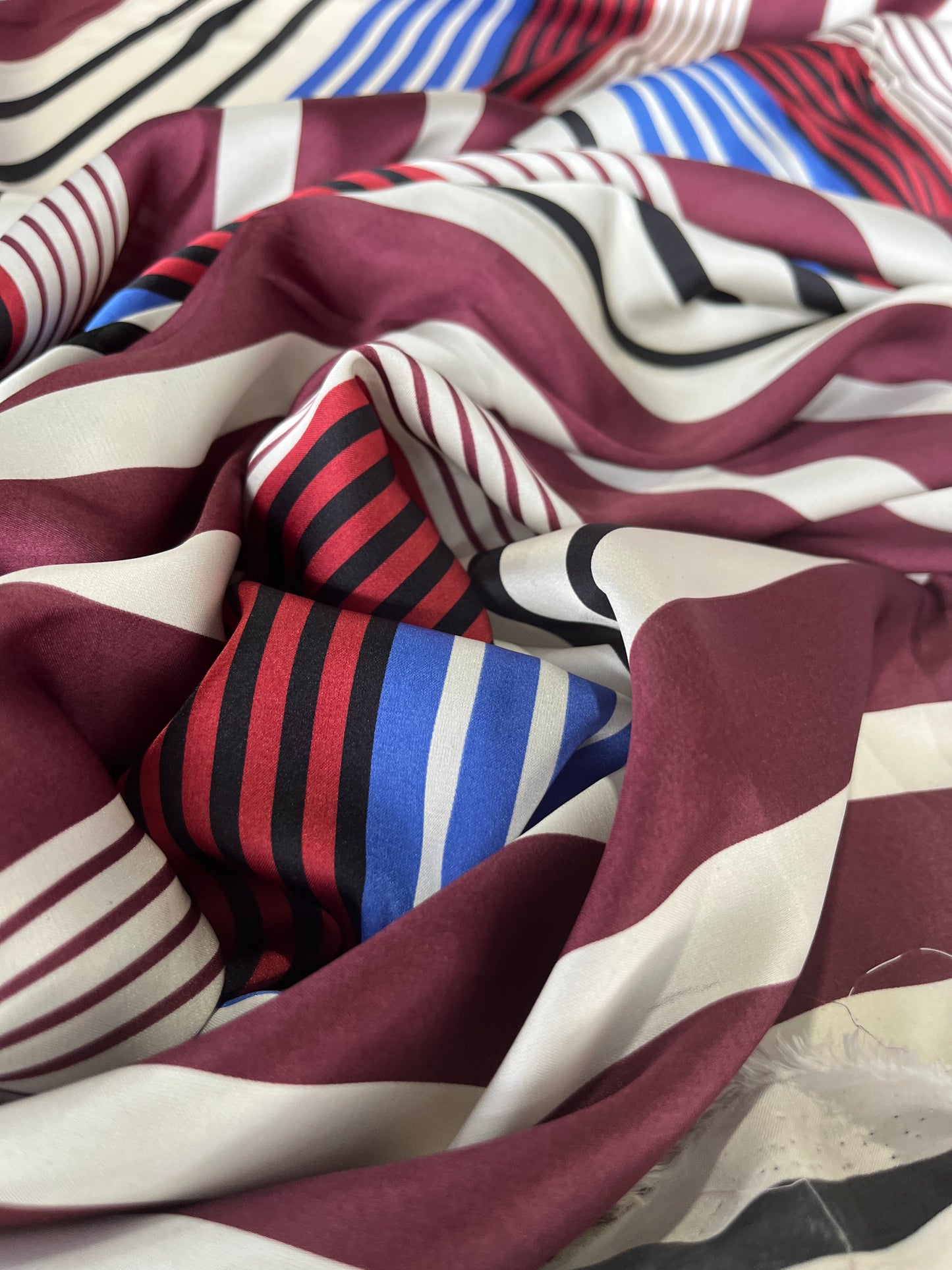 LC D01 MARTHA 455 satin with stripes