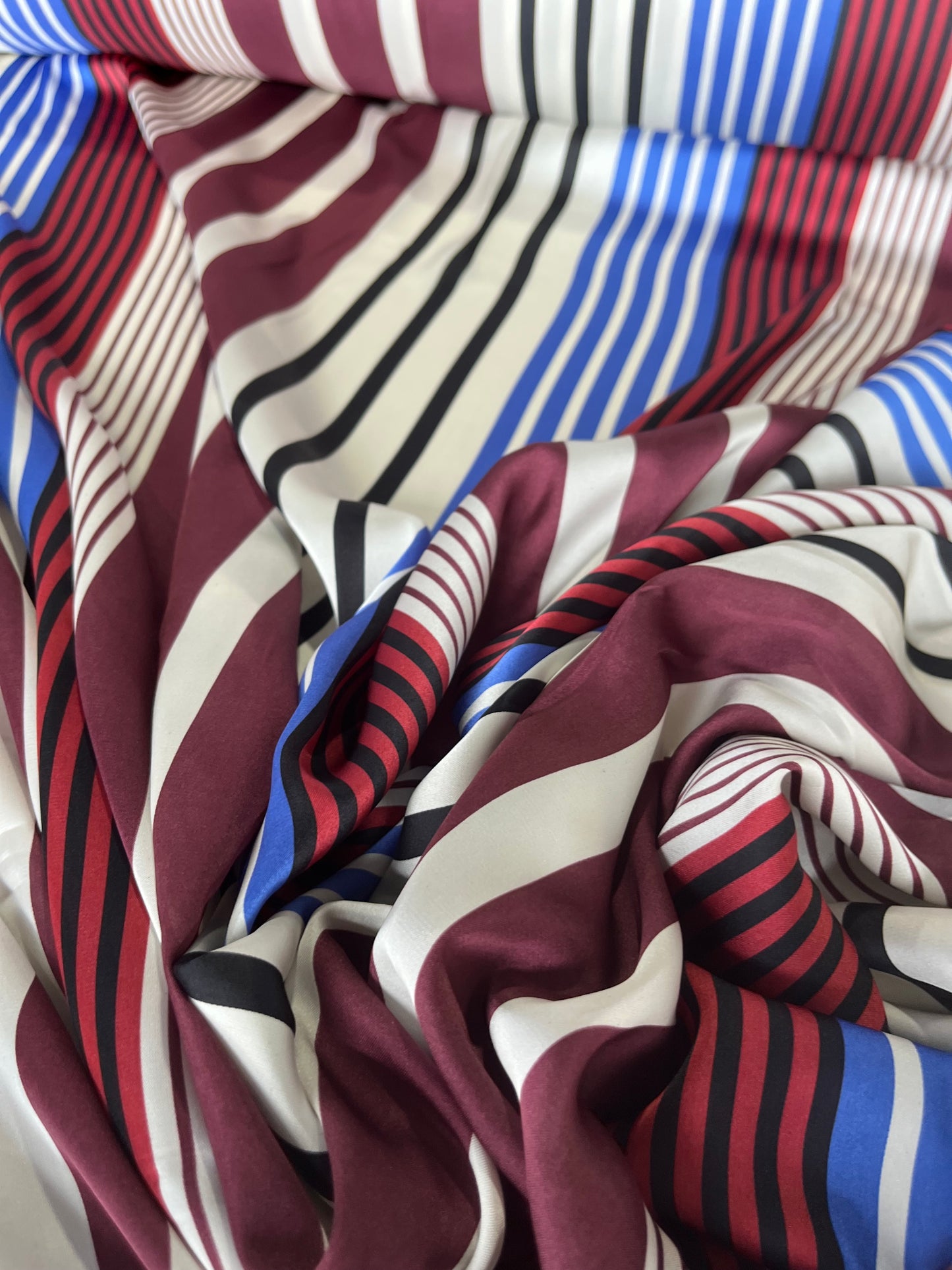 LC D01 MARTHA 455 satin with stripes