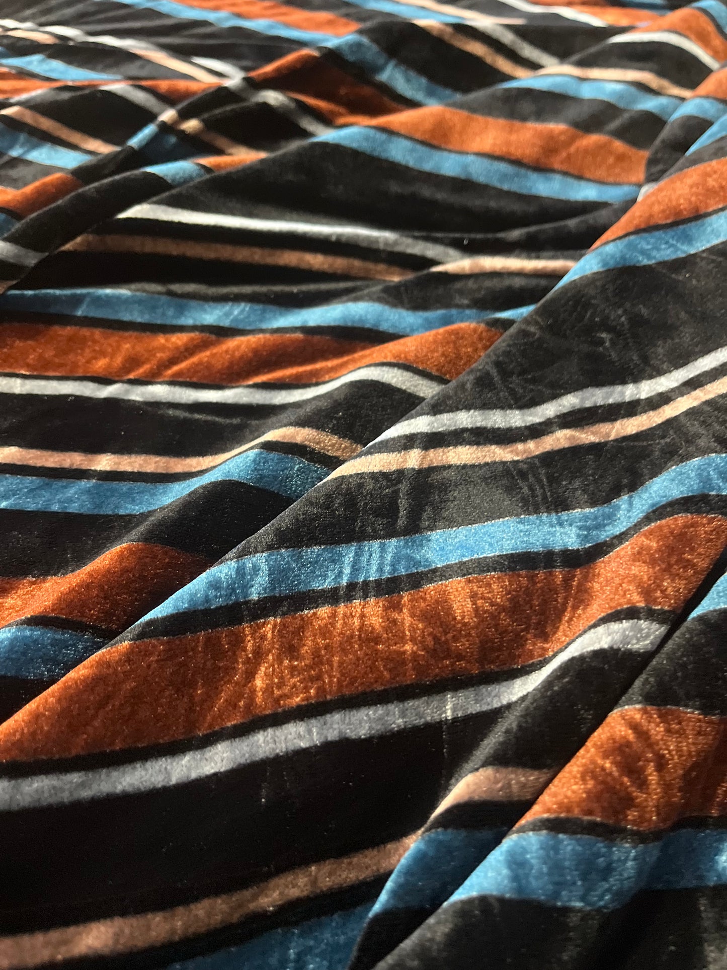 C01 BERNADETTE 021 viscose velvet stretch with stripes