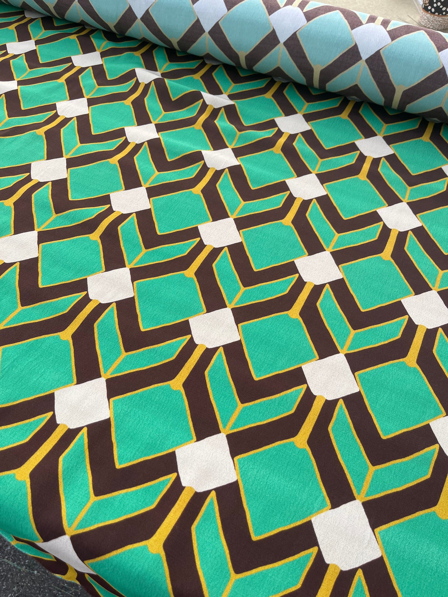 ROSARIO 007 printed viscose crêpe wax design