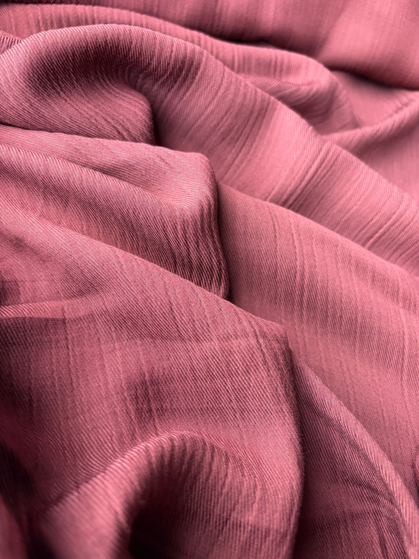 BURNS 046 burgundy viscose/rayon twill