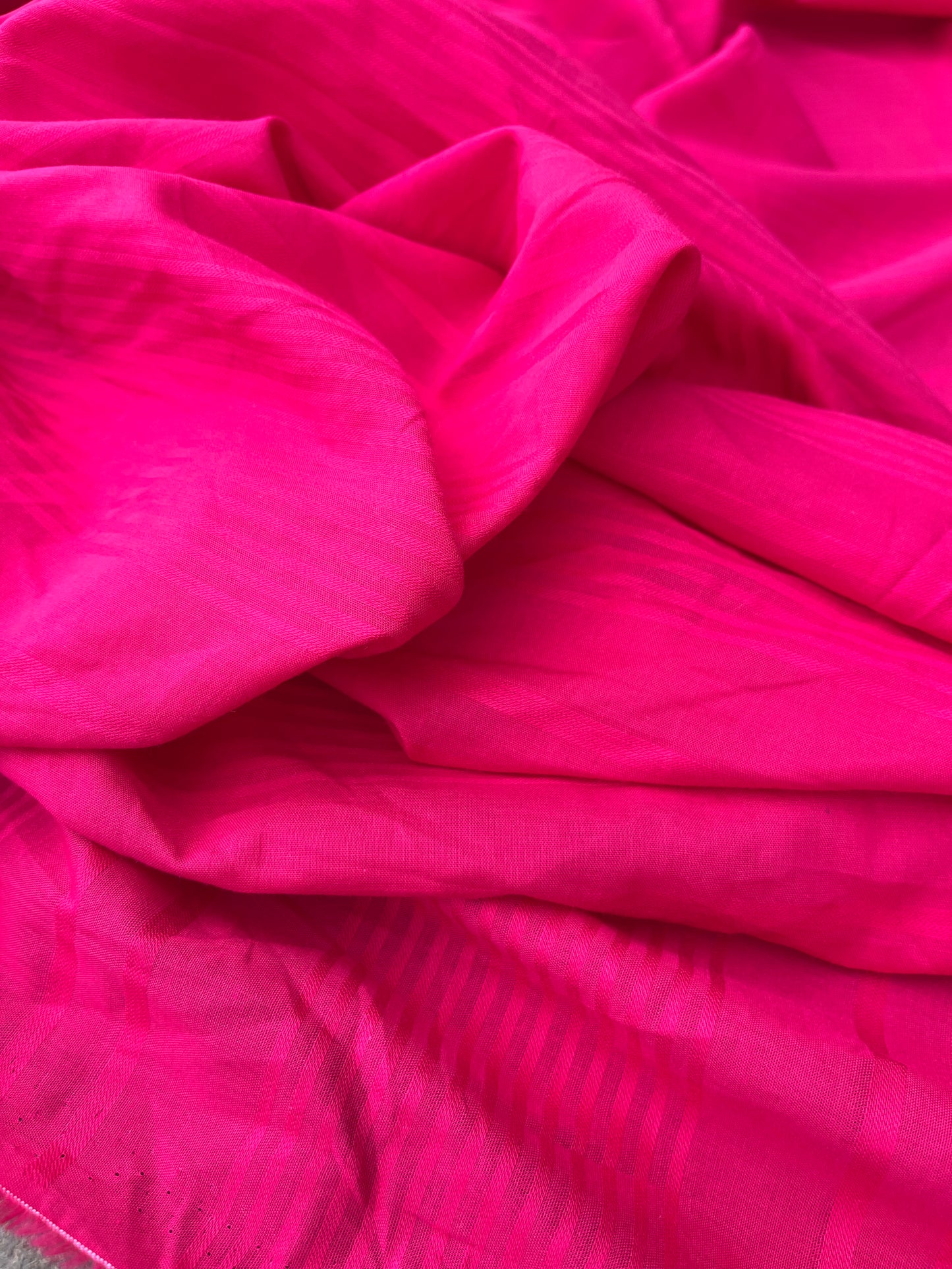 ROSARIO 015 cotton voile stripe framboise