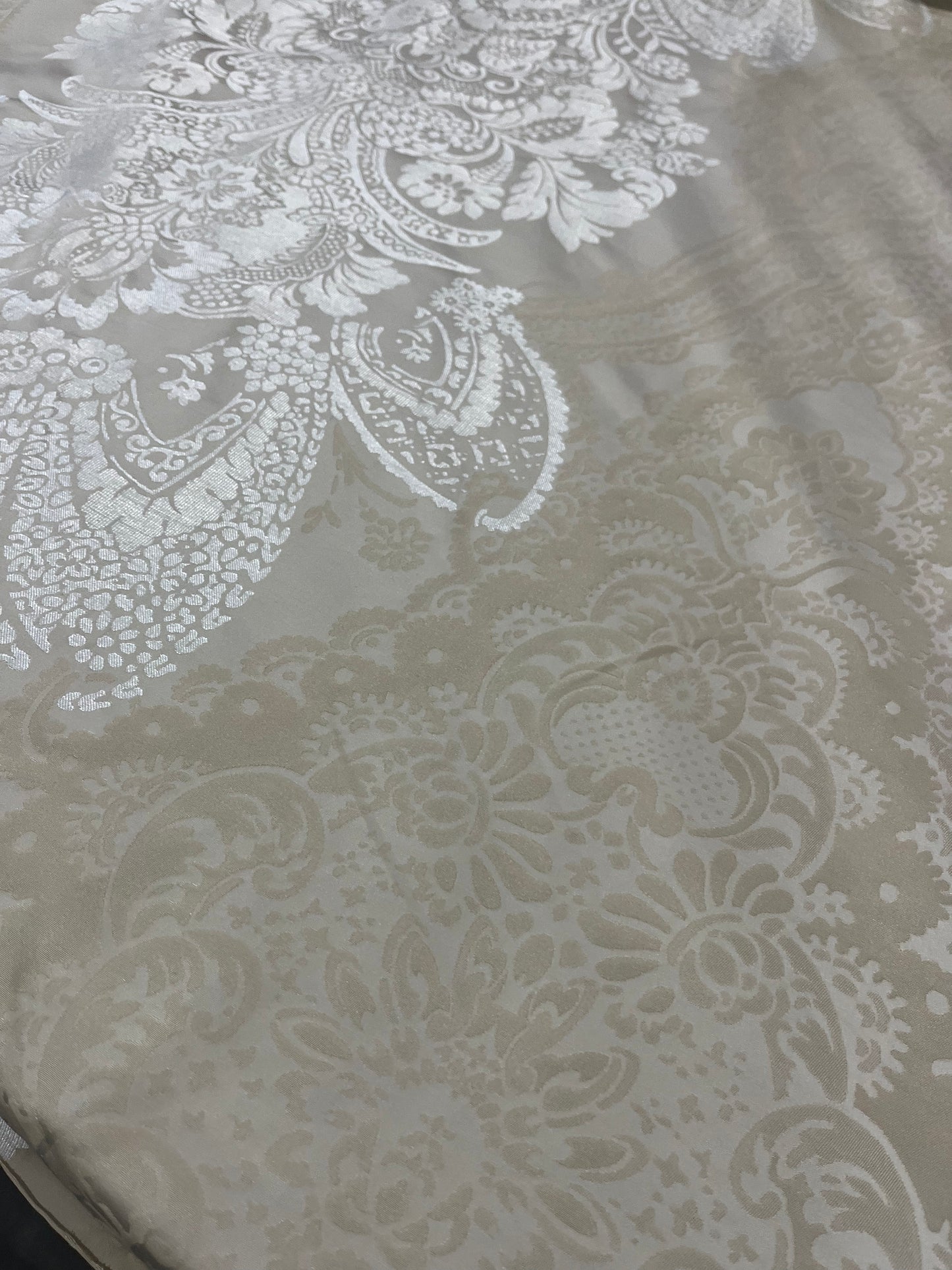 LC Léon 006 silk/cotton ornamental brocart off-white