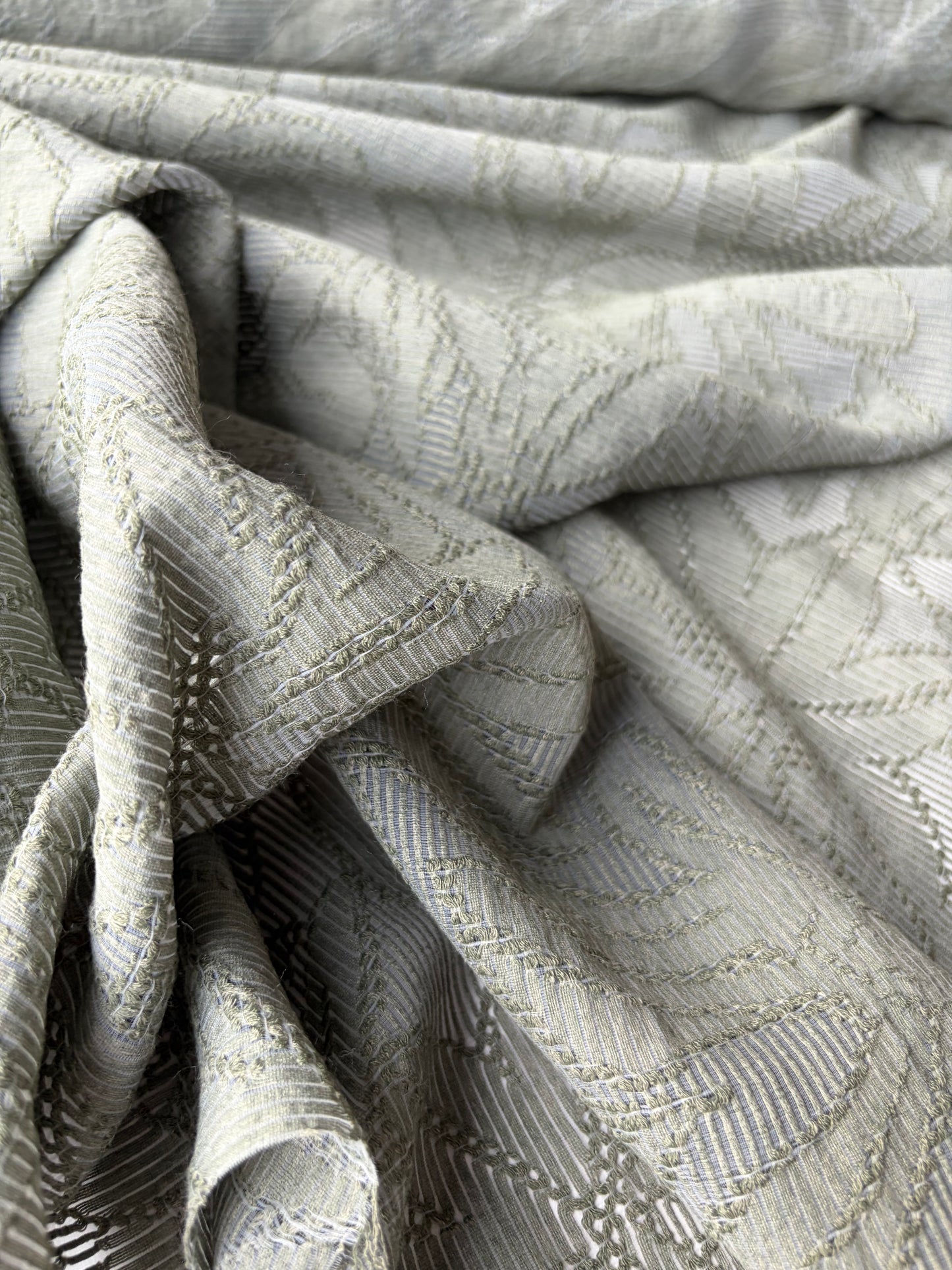 BURNS 054 light khaky cotton dévoré fabric