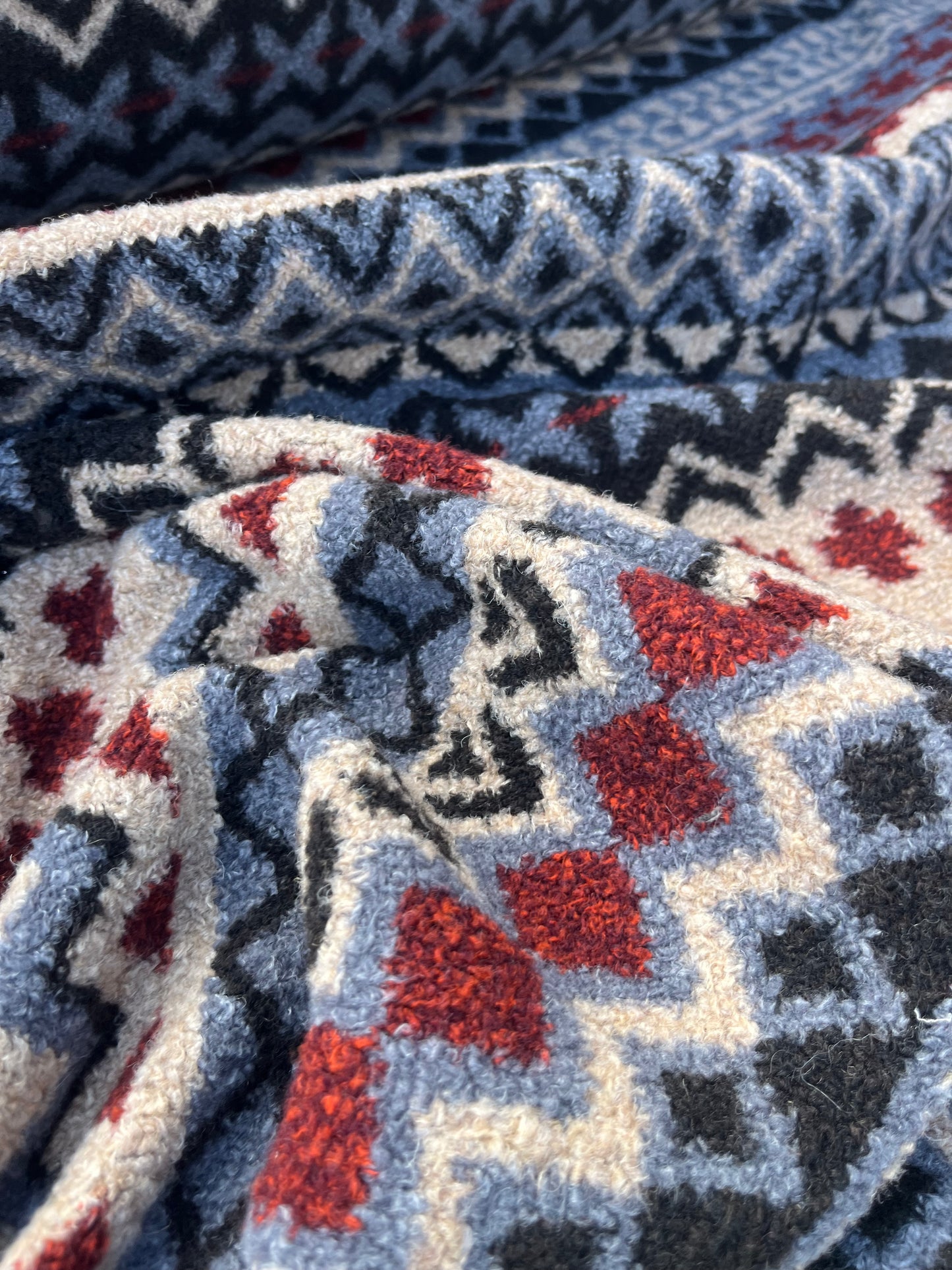 ROSARIO 032 very heavy wool fantasy blanket