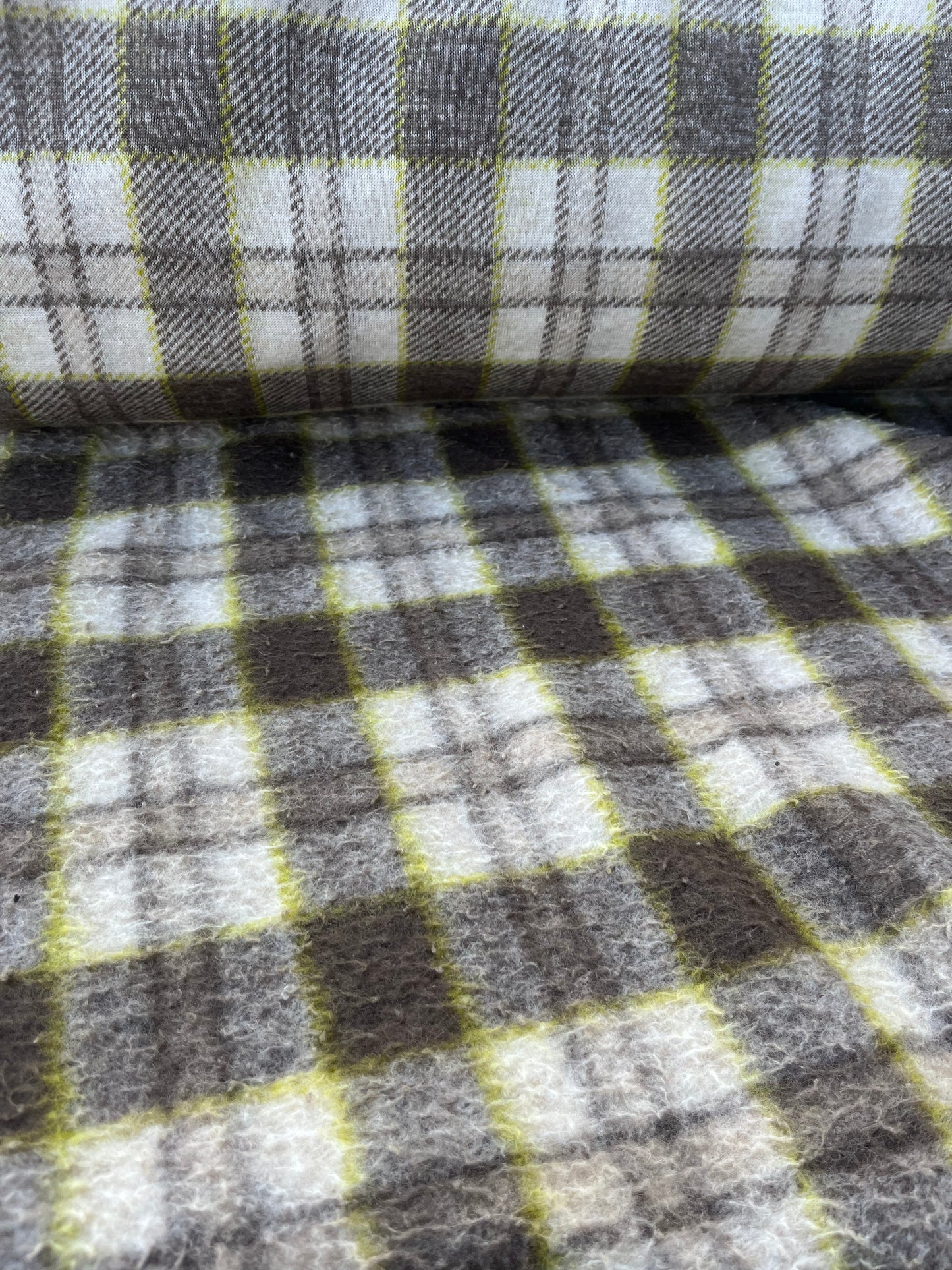 ROSARIO 036 very heavy wool fantasy blanket "vintage look"
