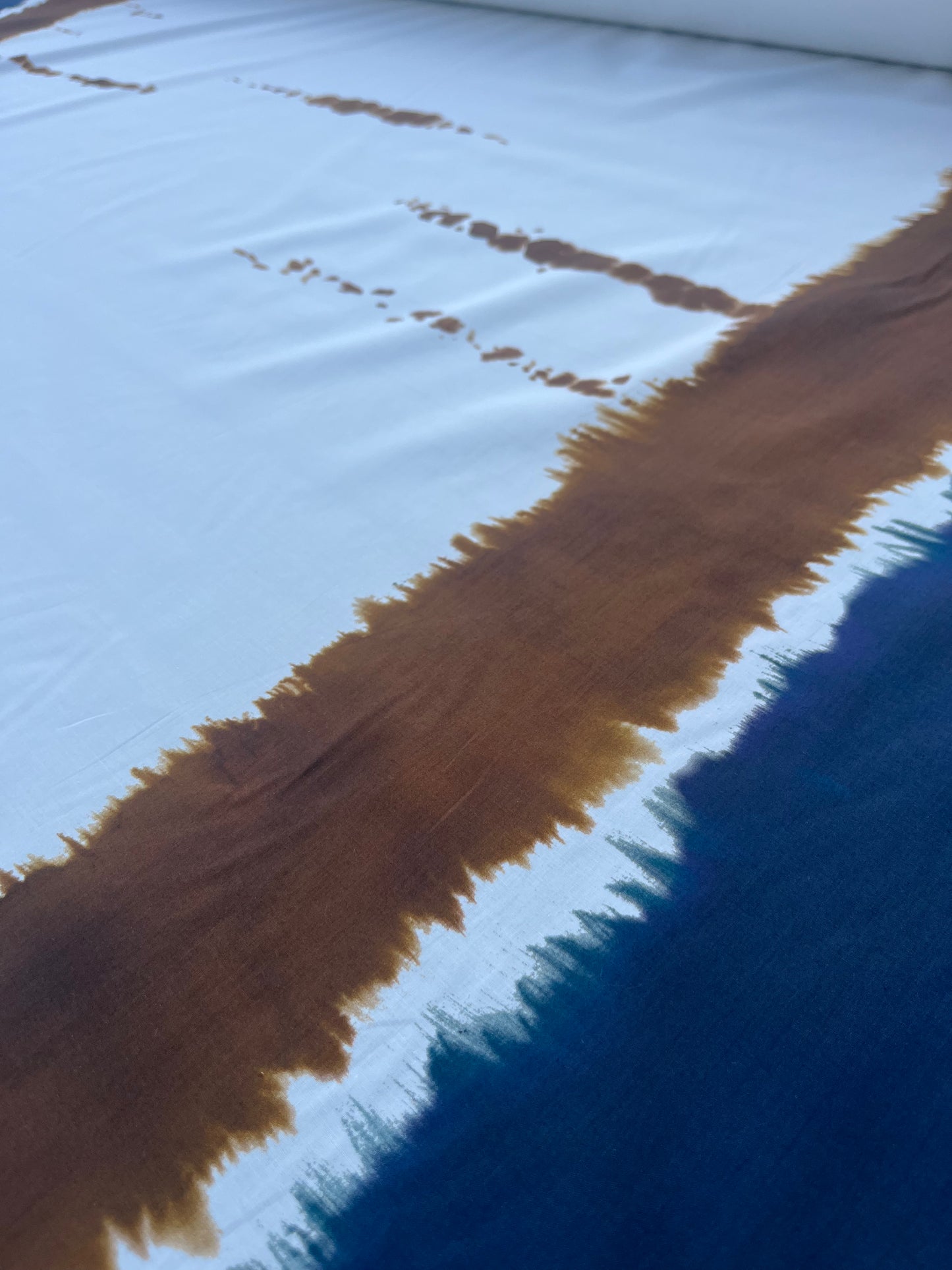 ROSARIO 040 poplin with double border tie-dye print