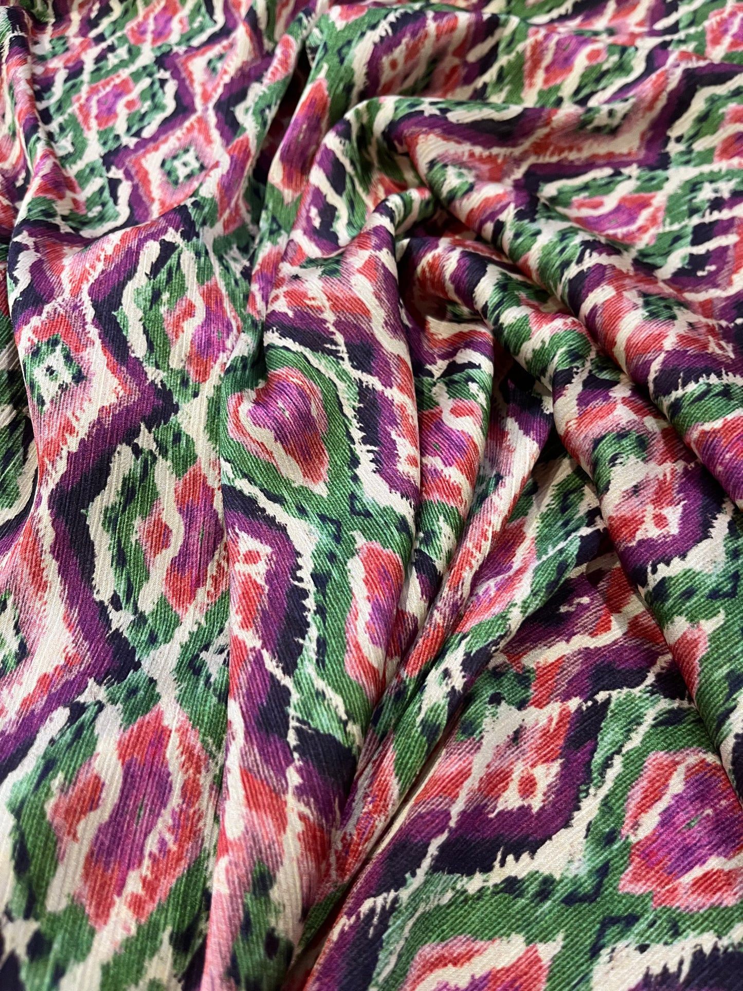 C02 ISABELLE 014 yoryu with pink green ethnical design