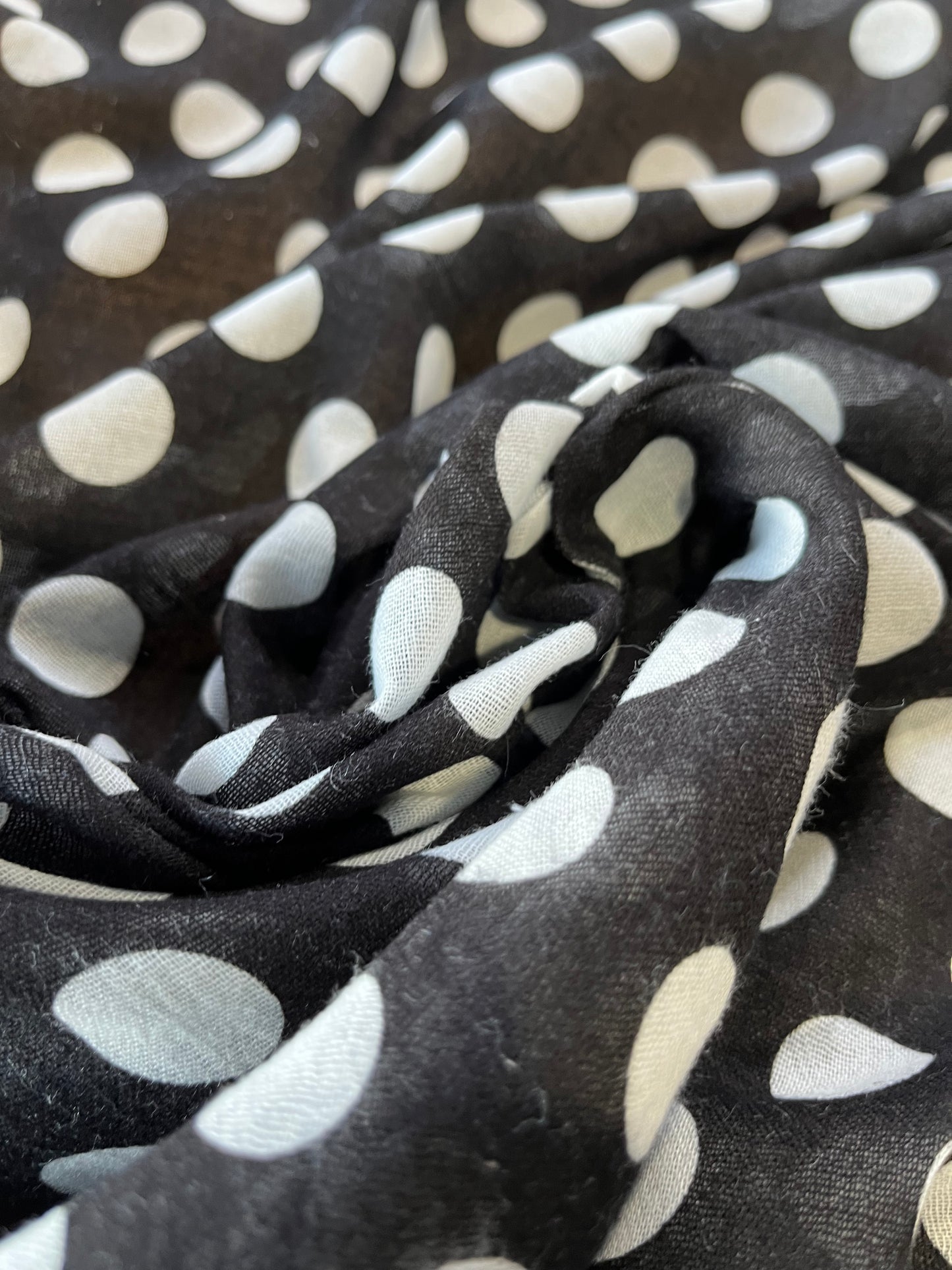 D01 SESANE 002 cotton gaze with dots