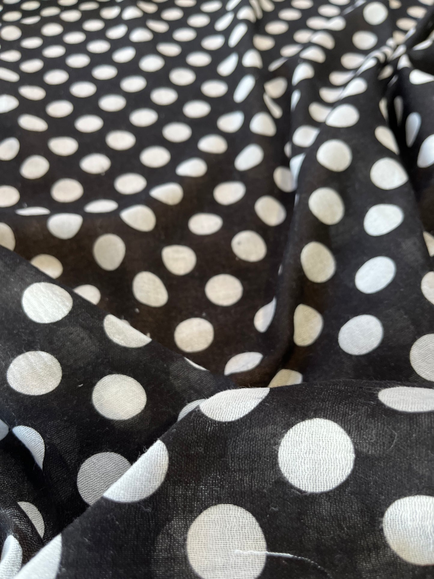 D01 SESANE 002 cotton gaze with dots