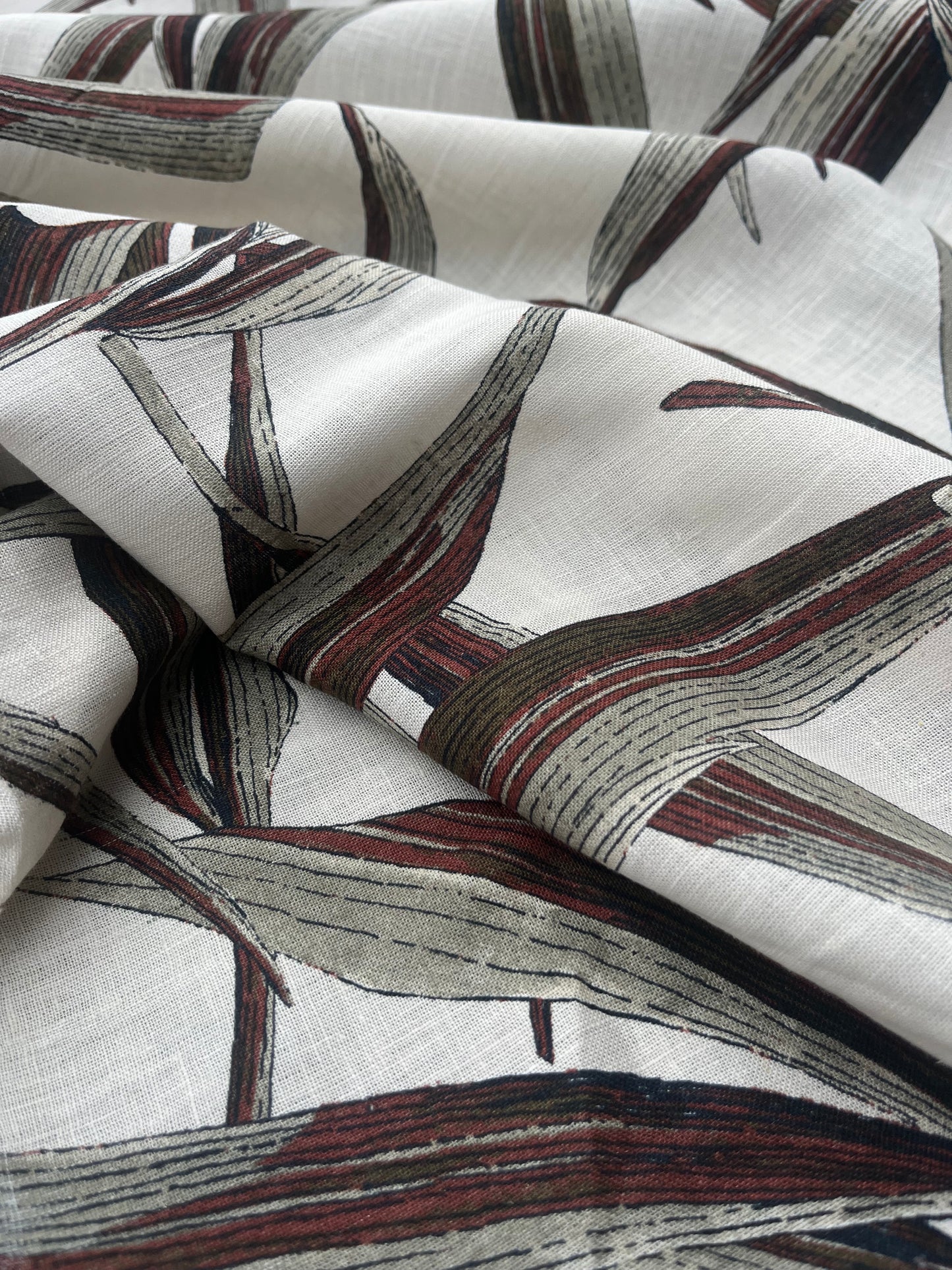 LUNA 001 cotton linen jungle print