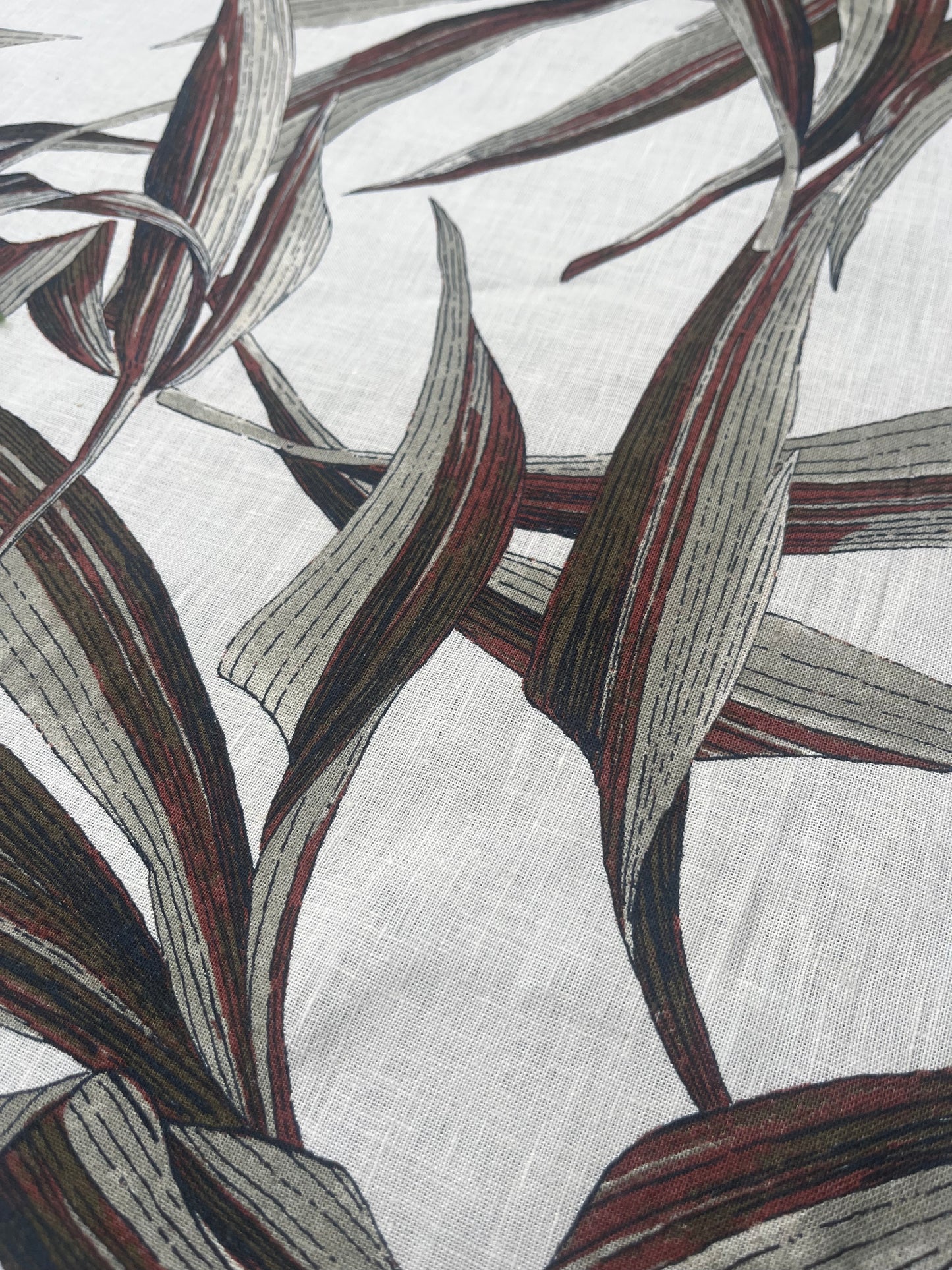 LUNA 001 cotton linen jungle print