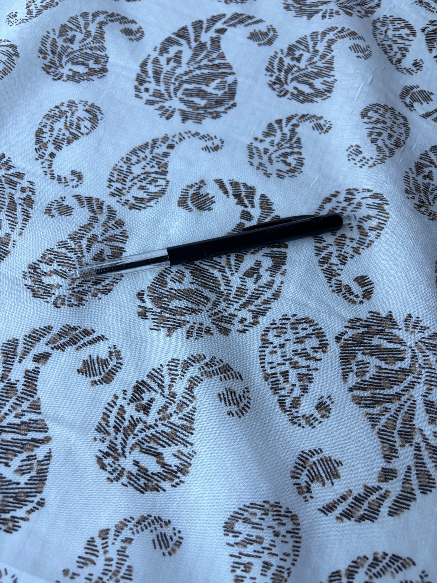 COMO 024 cotton voile brown cashemere print