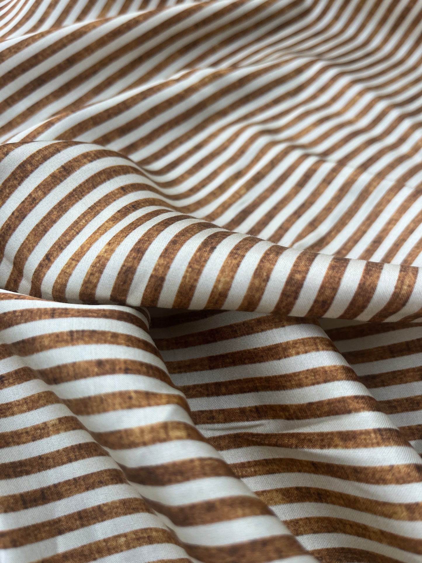 LUNA 011 viscose satin stripes cognac/ecru