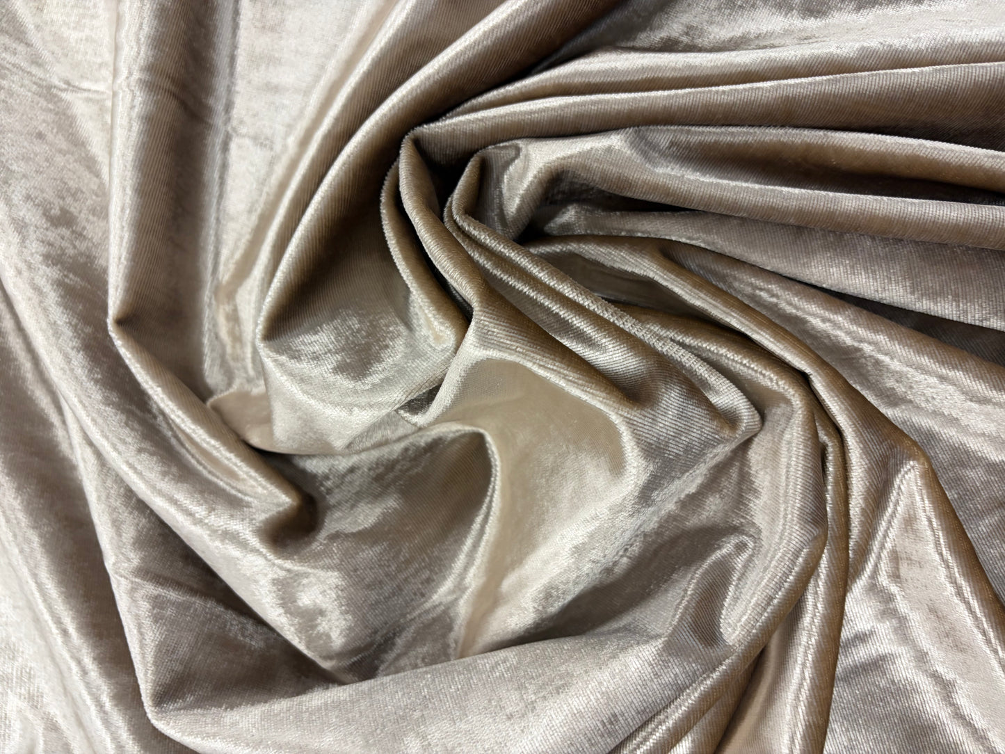 HAGRID 007 heavy velvet iced gold