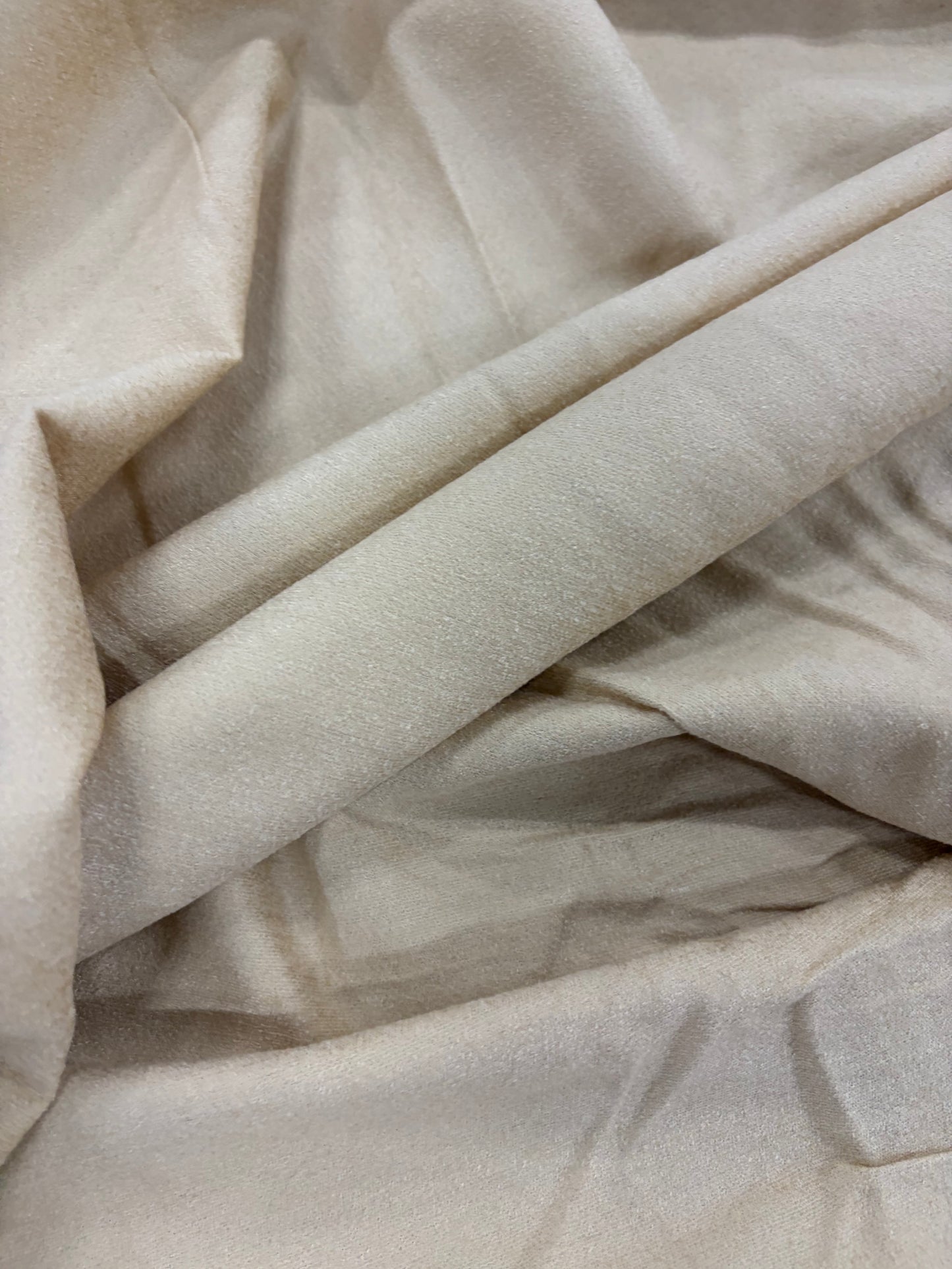 HAGRID 010 eggshell suiting fabric