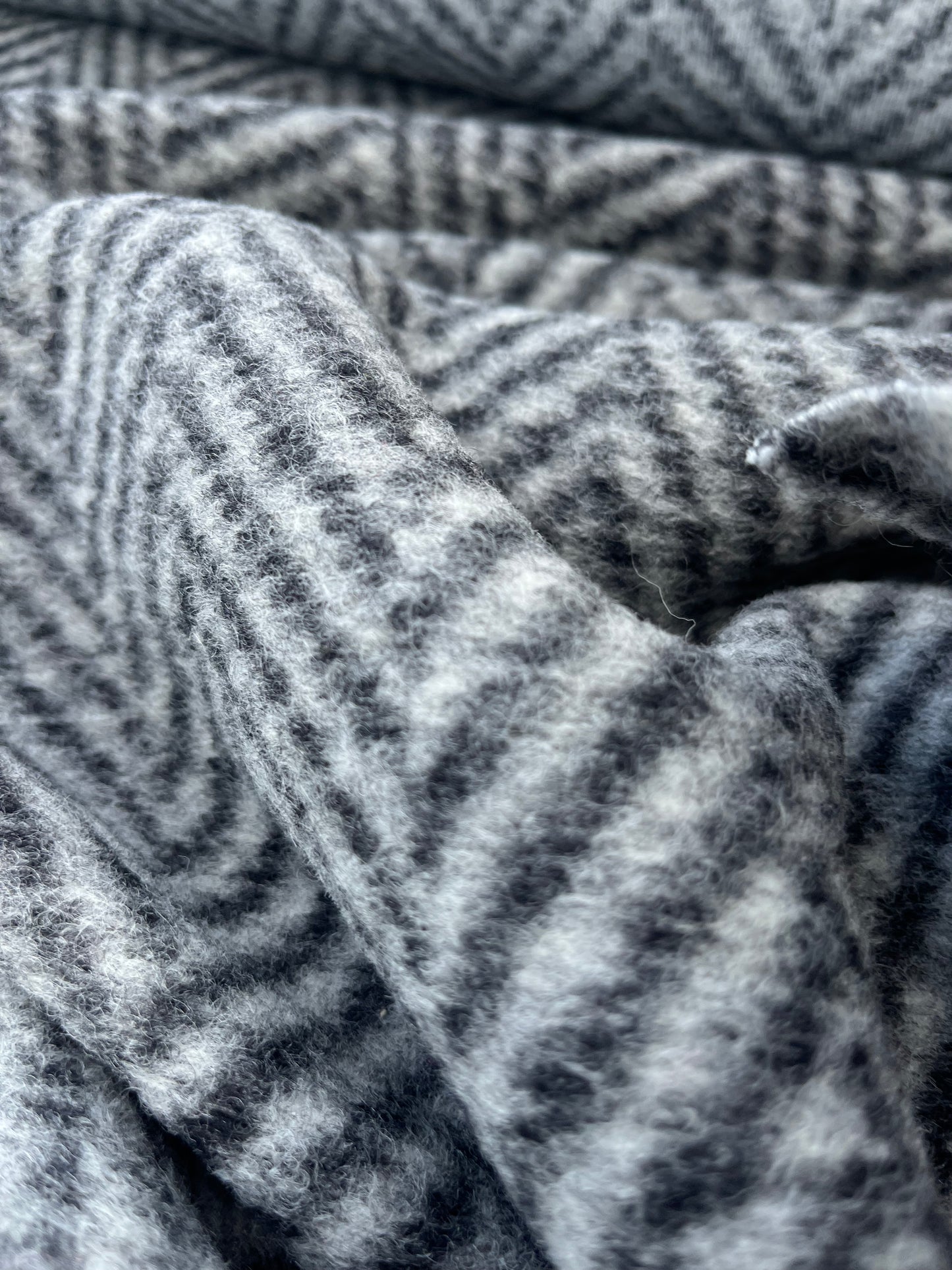 WOOLY 003 heavy boiled wool chevron black/taupe