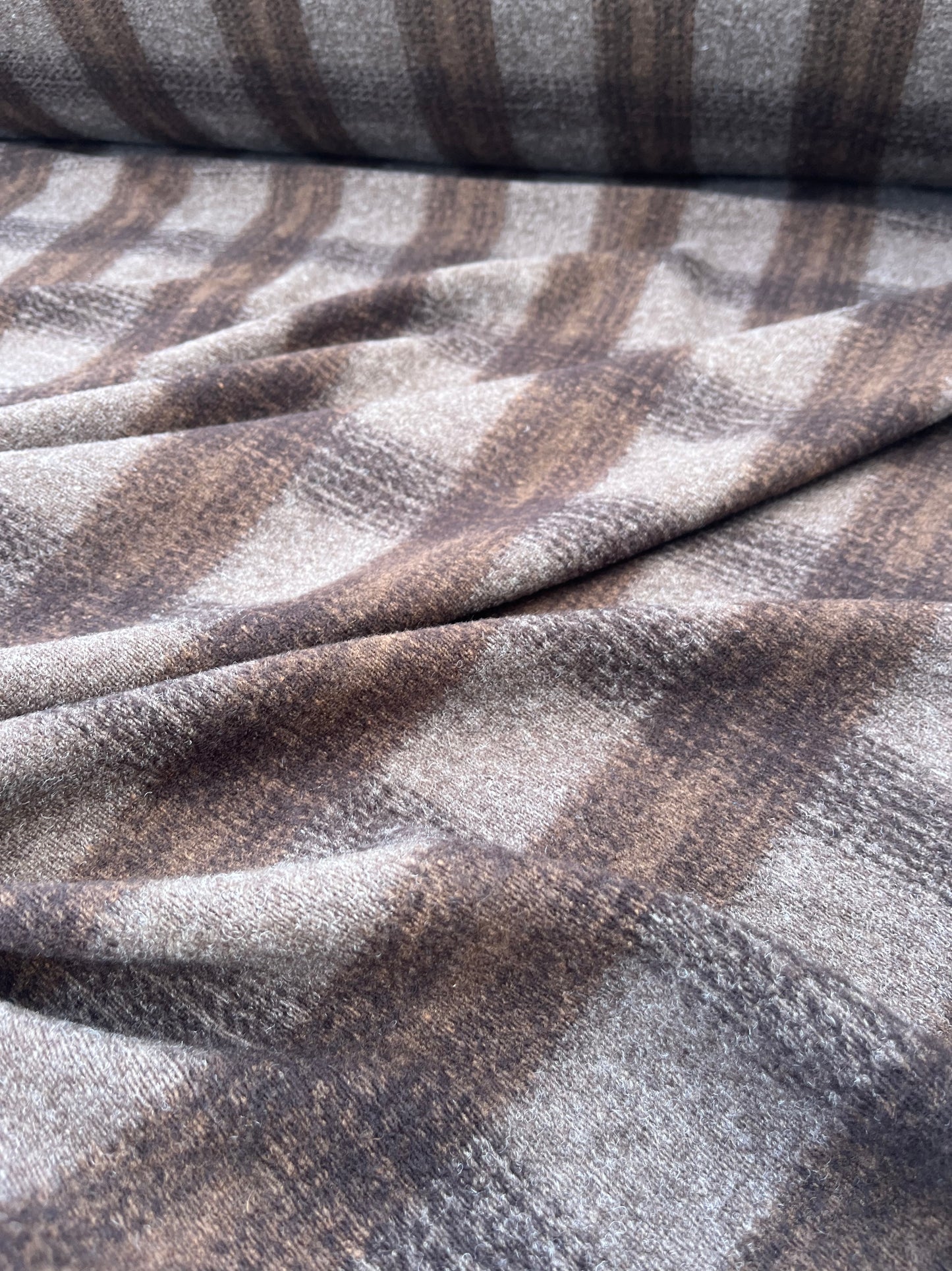 WOOLY 006 heavy wool check brown/black