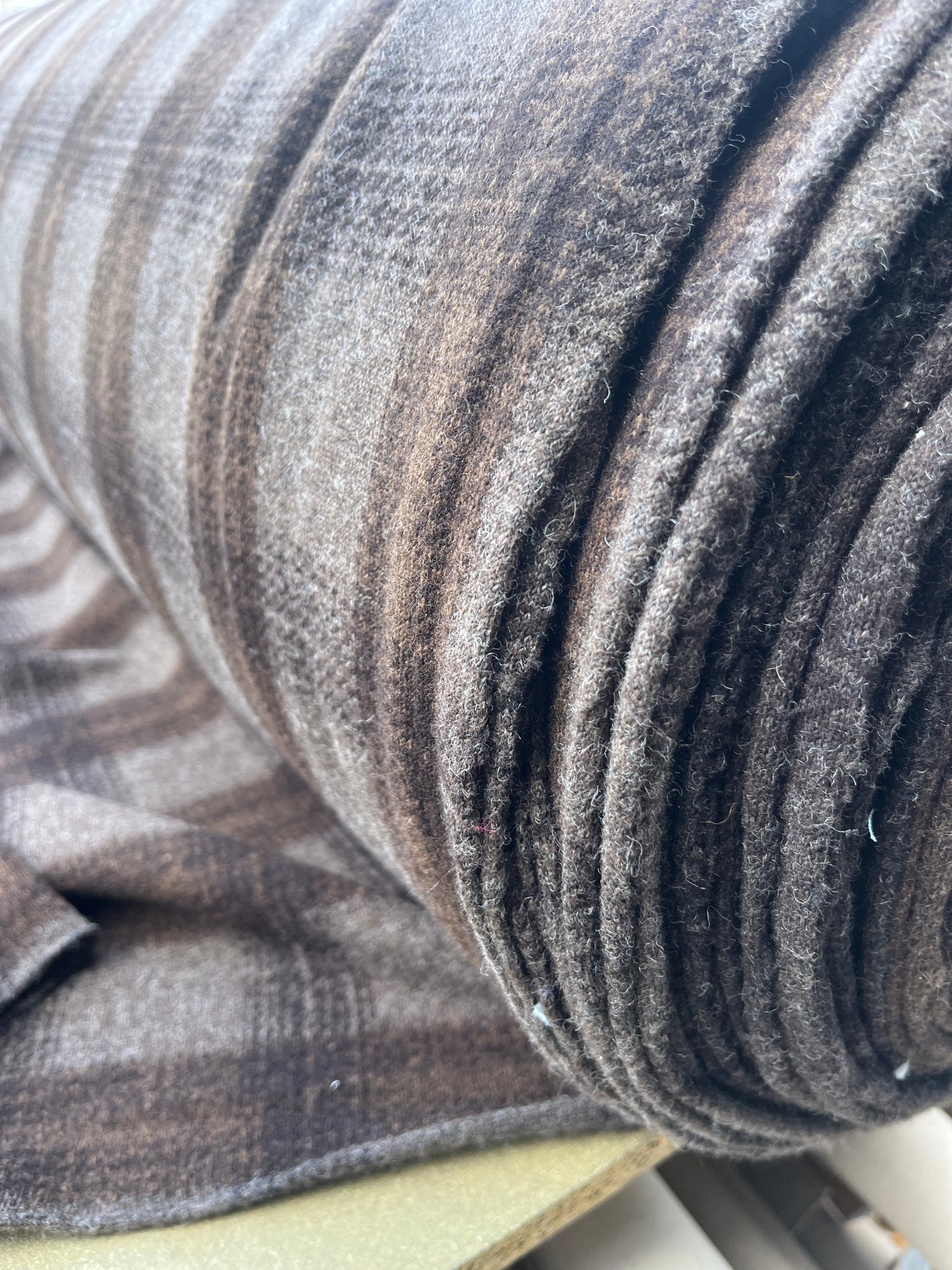 WOOLY 006 heavy wool check brown/black