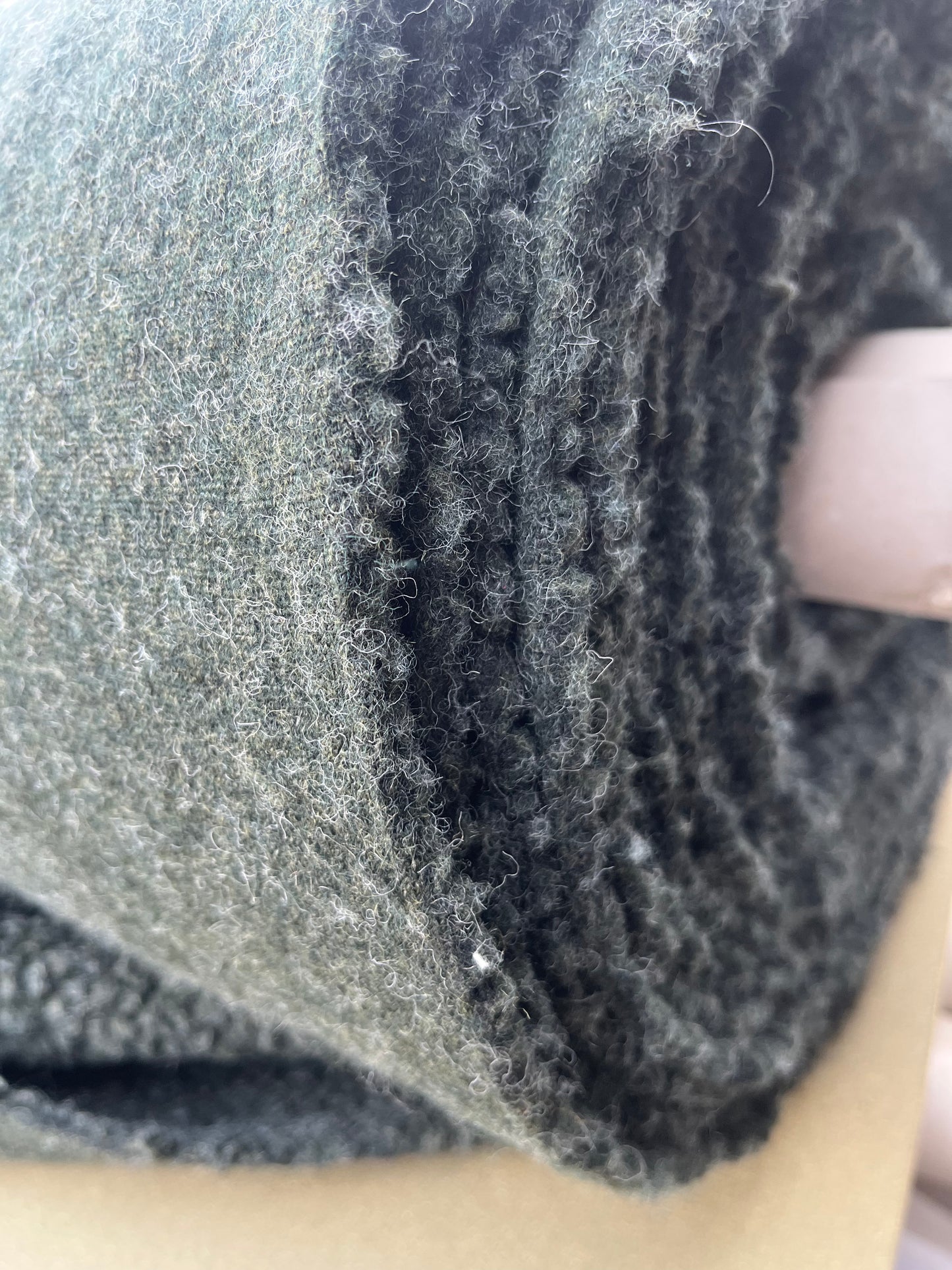 WOOLY 007 Heavy Lambwool bouclette khaky