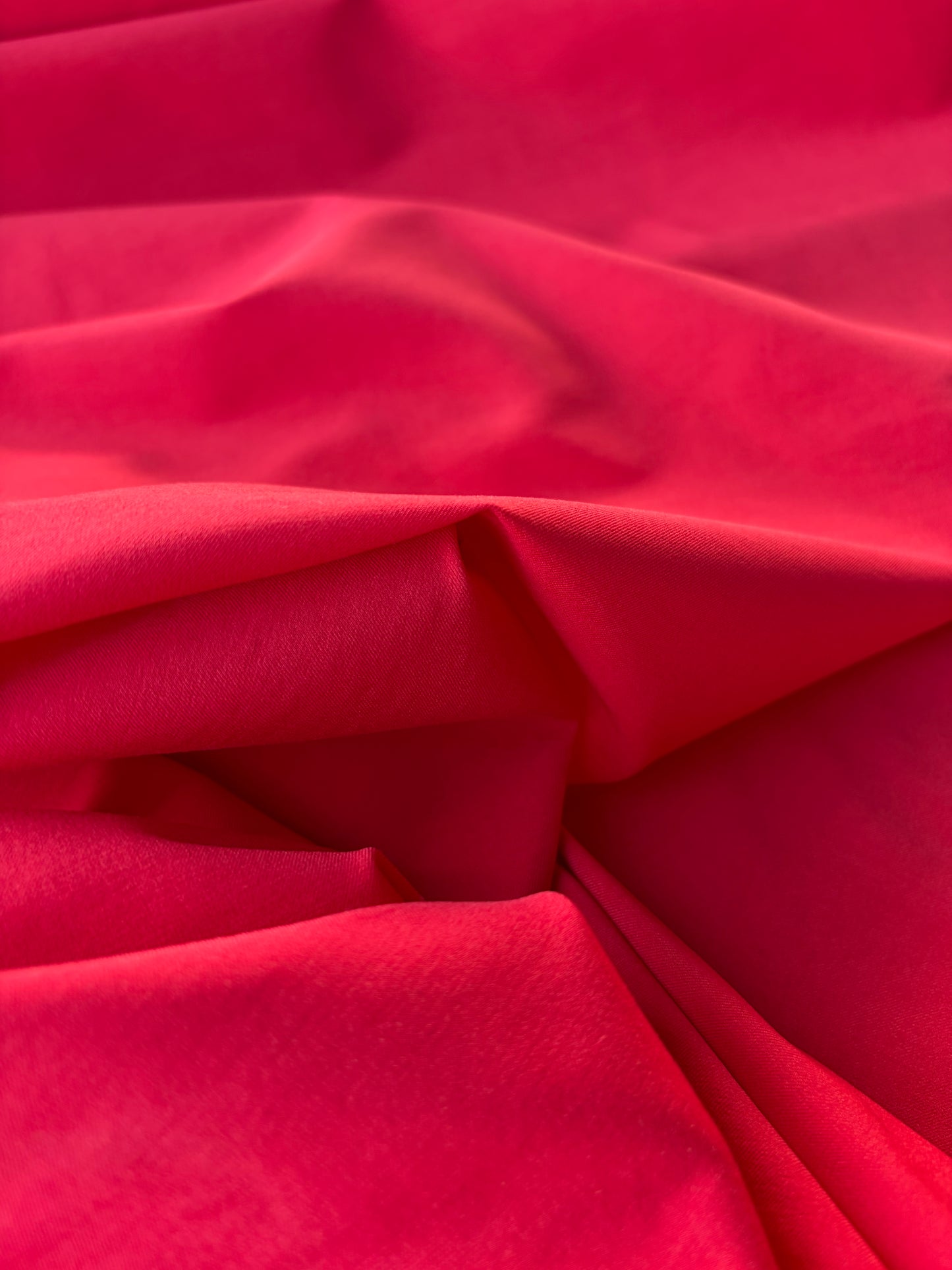 MOE 043 red bengaline fabric