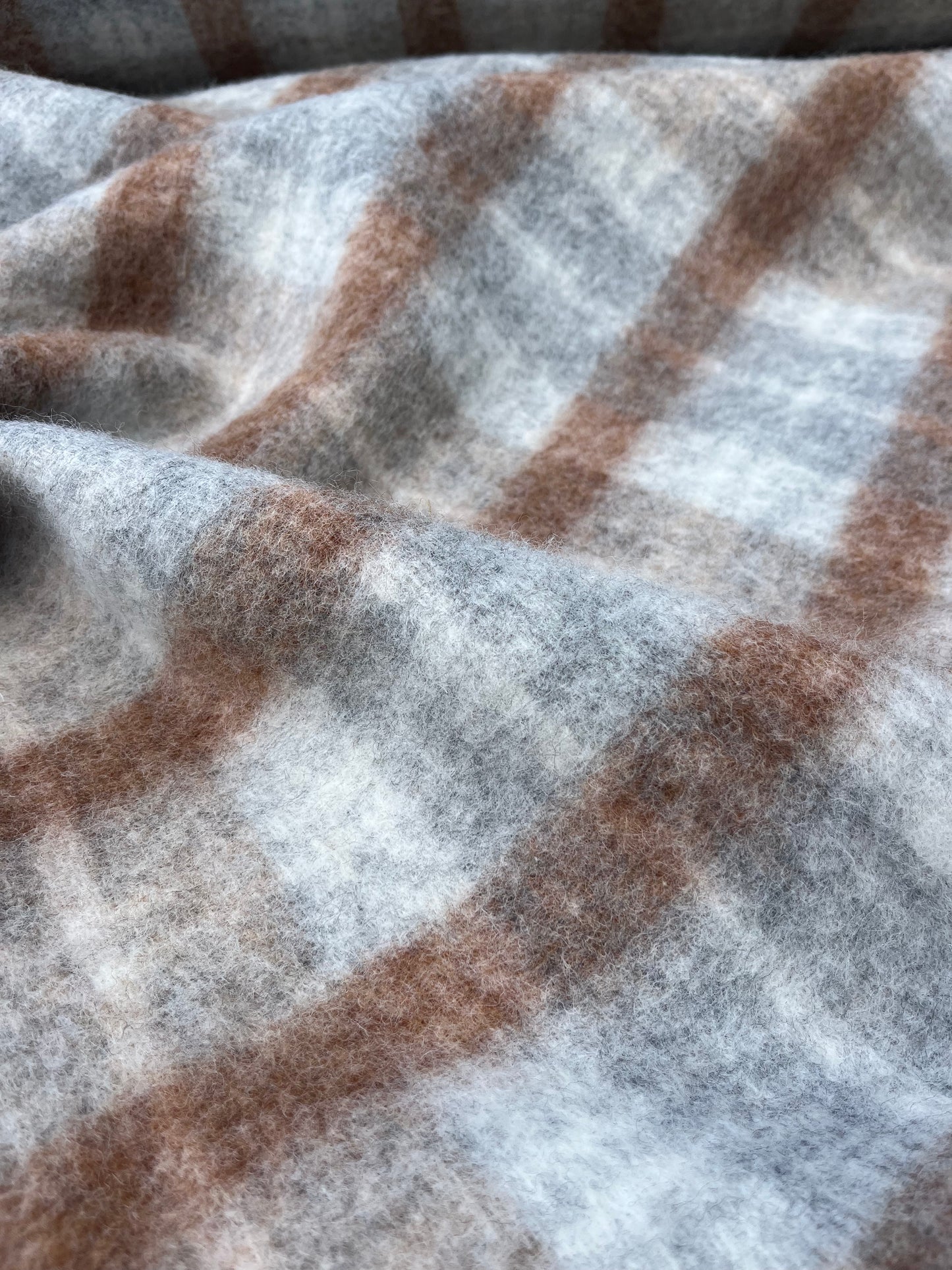 WOOLY 011 heavy boiled wool check greige/pink/brown