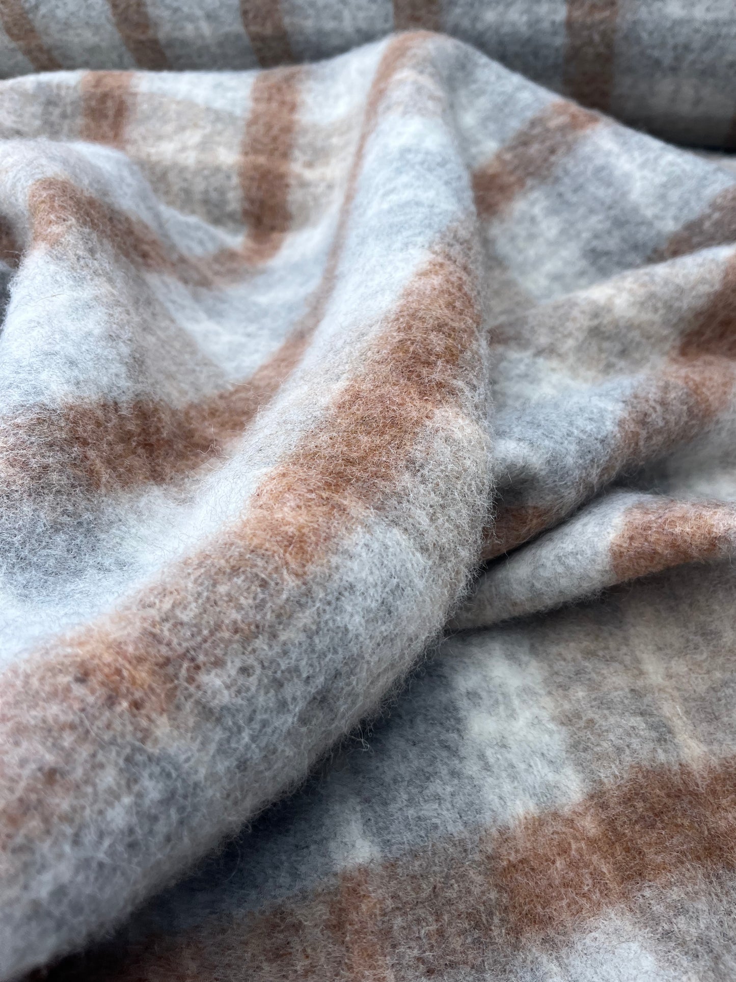 WOOLY 011 heavy boiled wool check greige/pink/brown