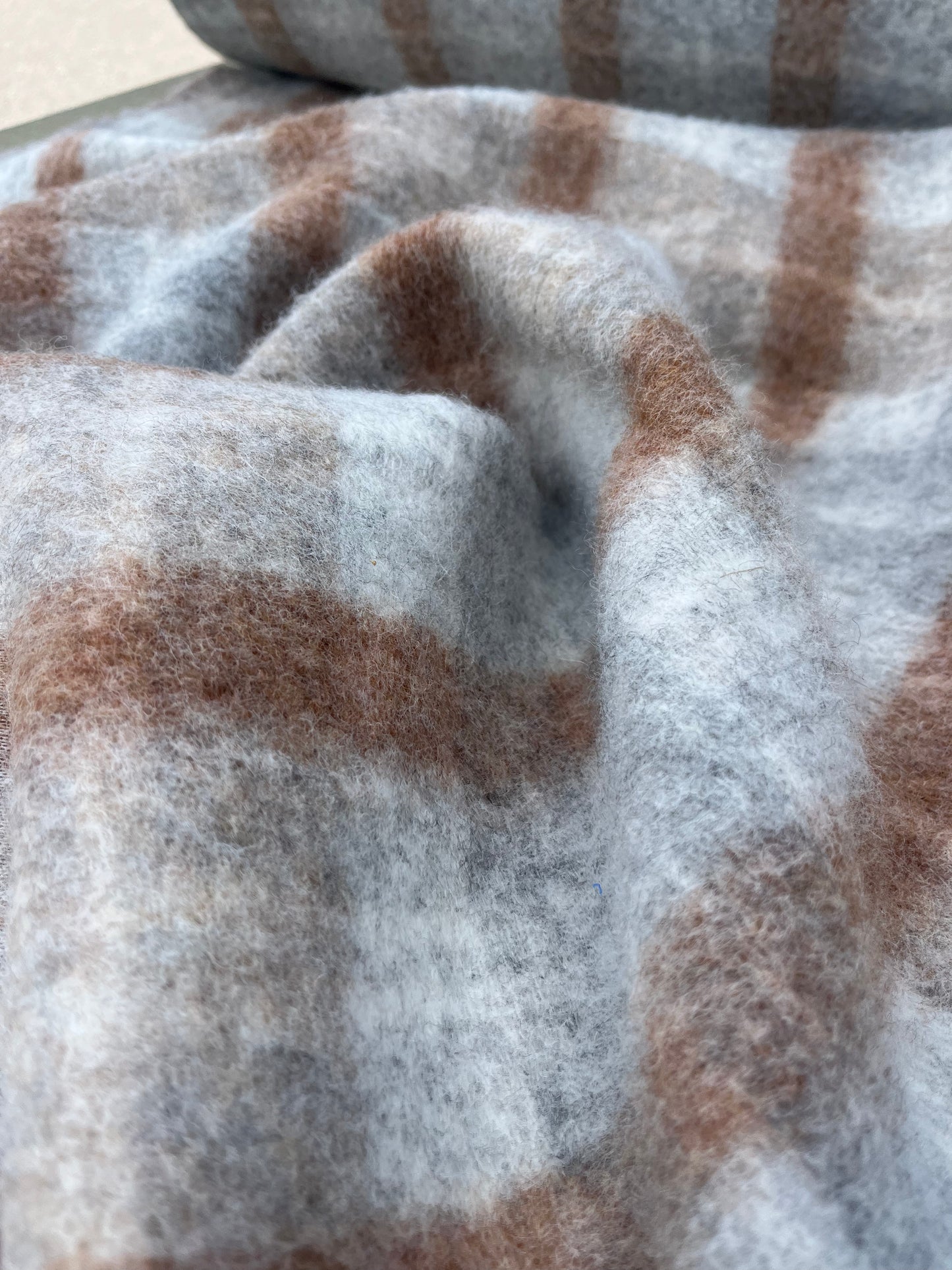 WOOLY 011 heavy boiled wool check greige/pink/brown