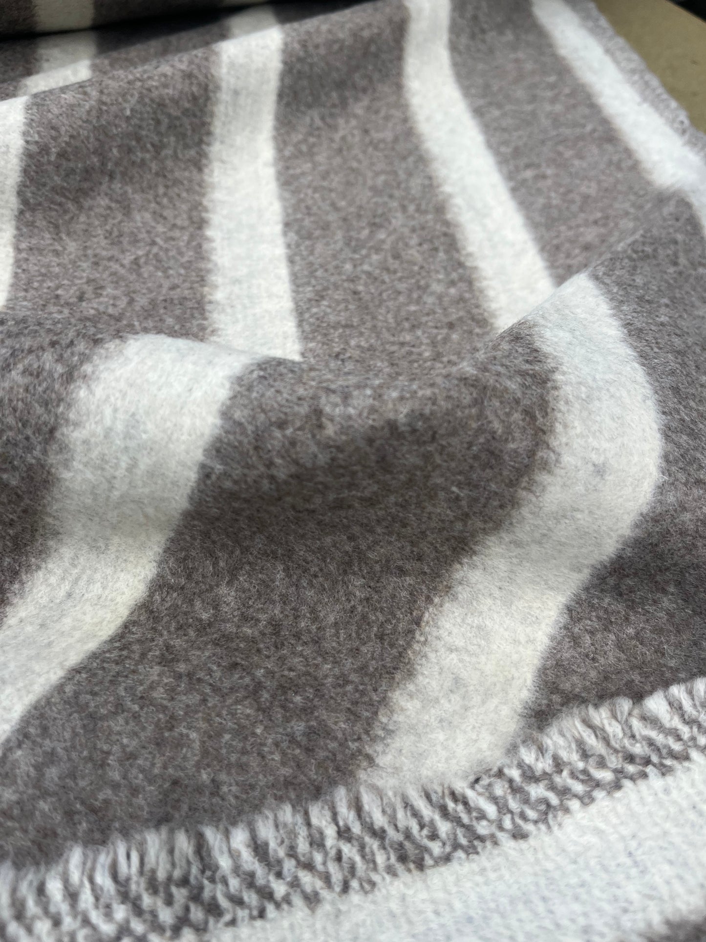 WOOLY 013 boiled wool stripe ecru/taupe
