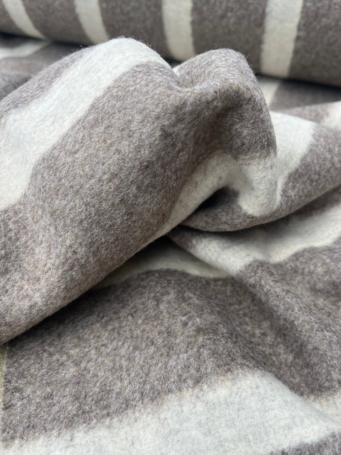 WOOLY 013 boiled wool stripe ecru/taupe