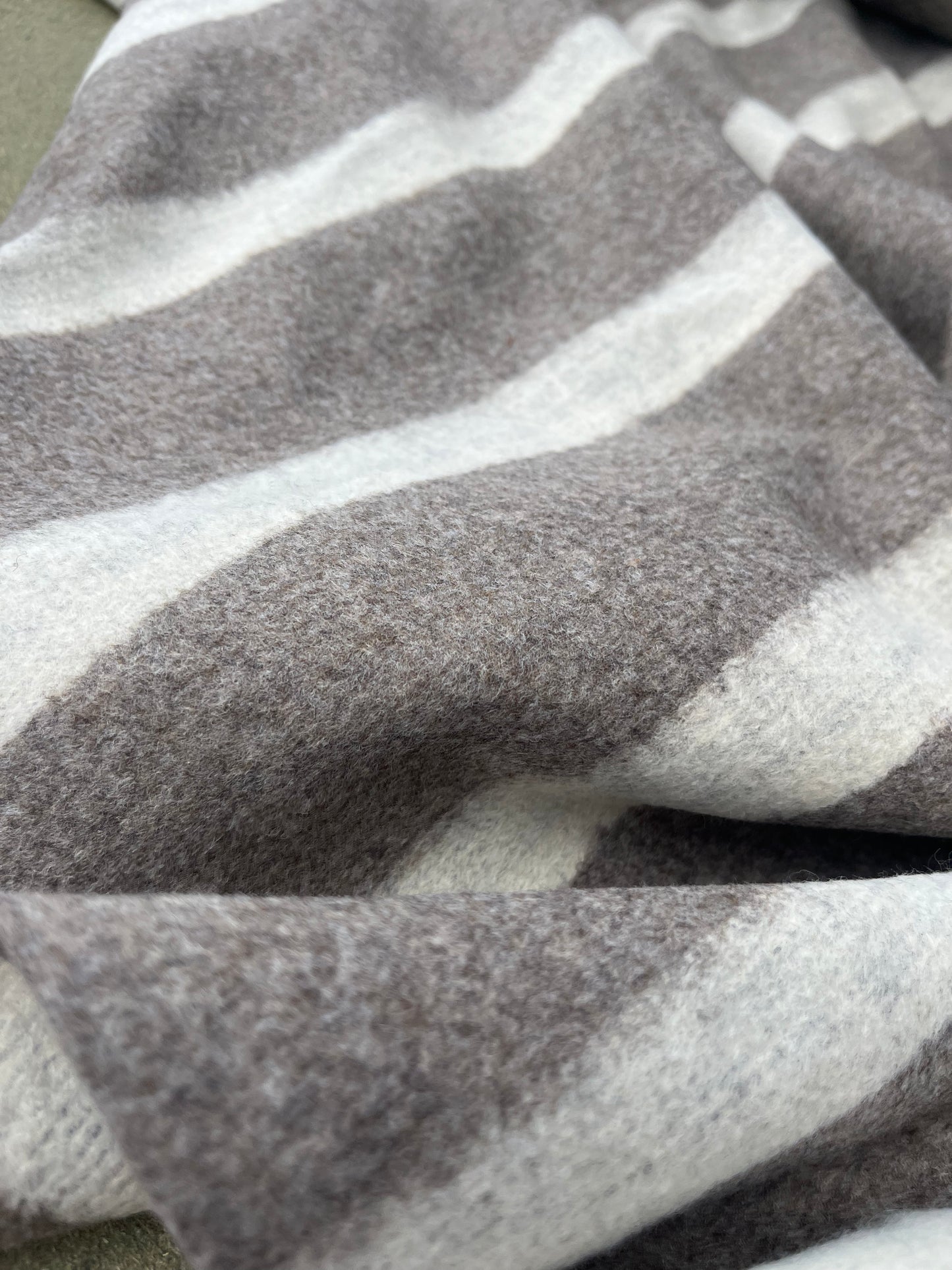 WOOLY 013 boiled wool stripe ecru/taupe