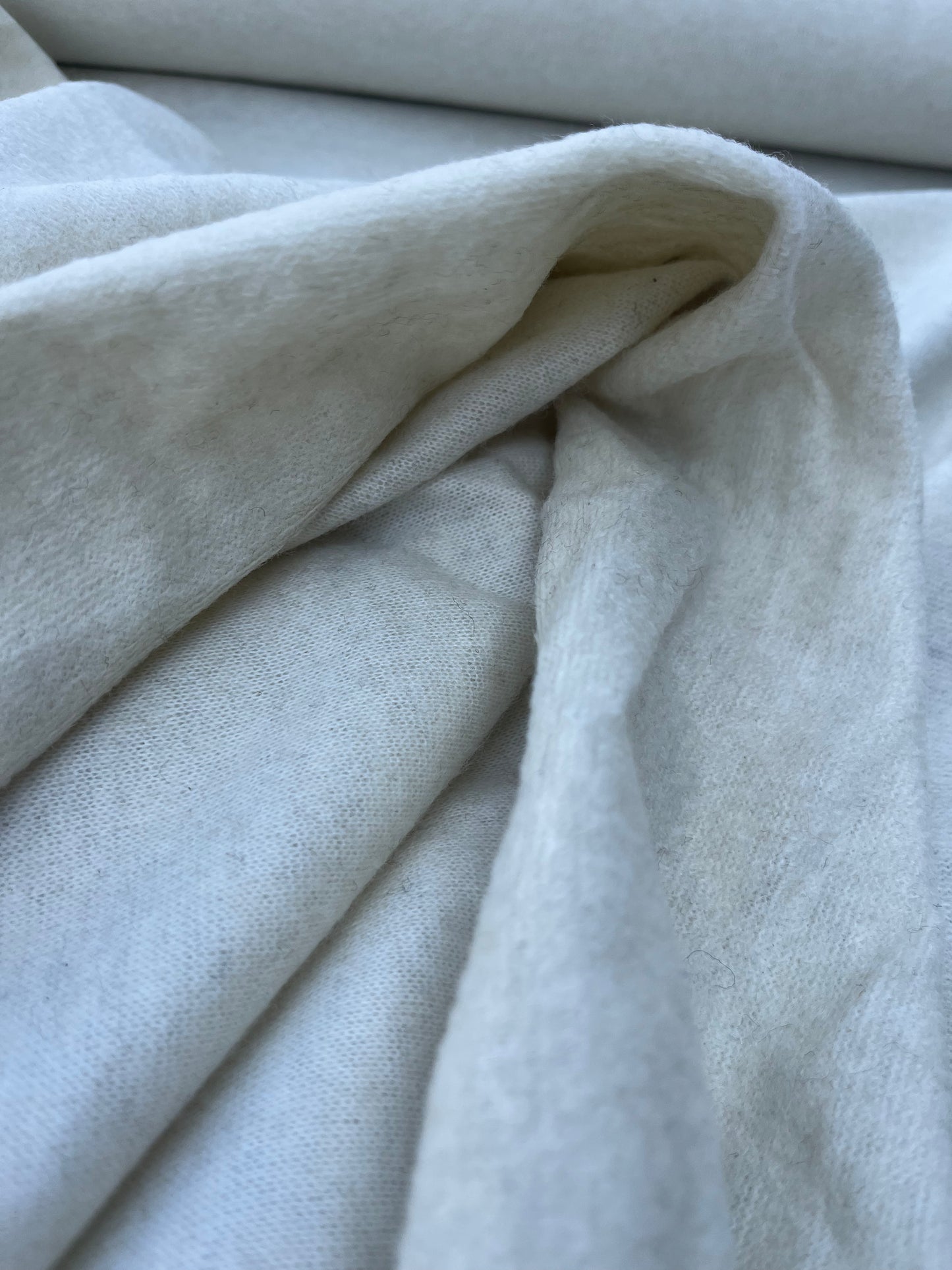 WOOLY 017 Wool jersey ecru