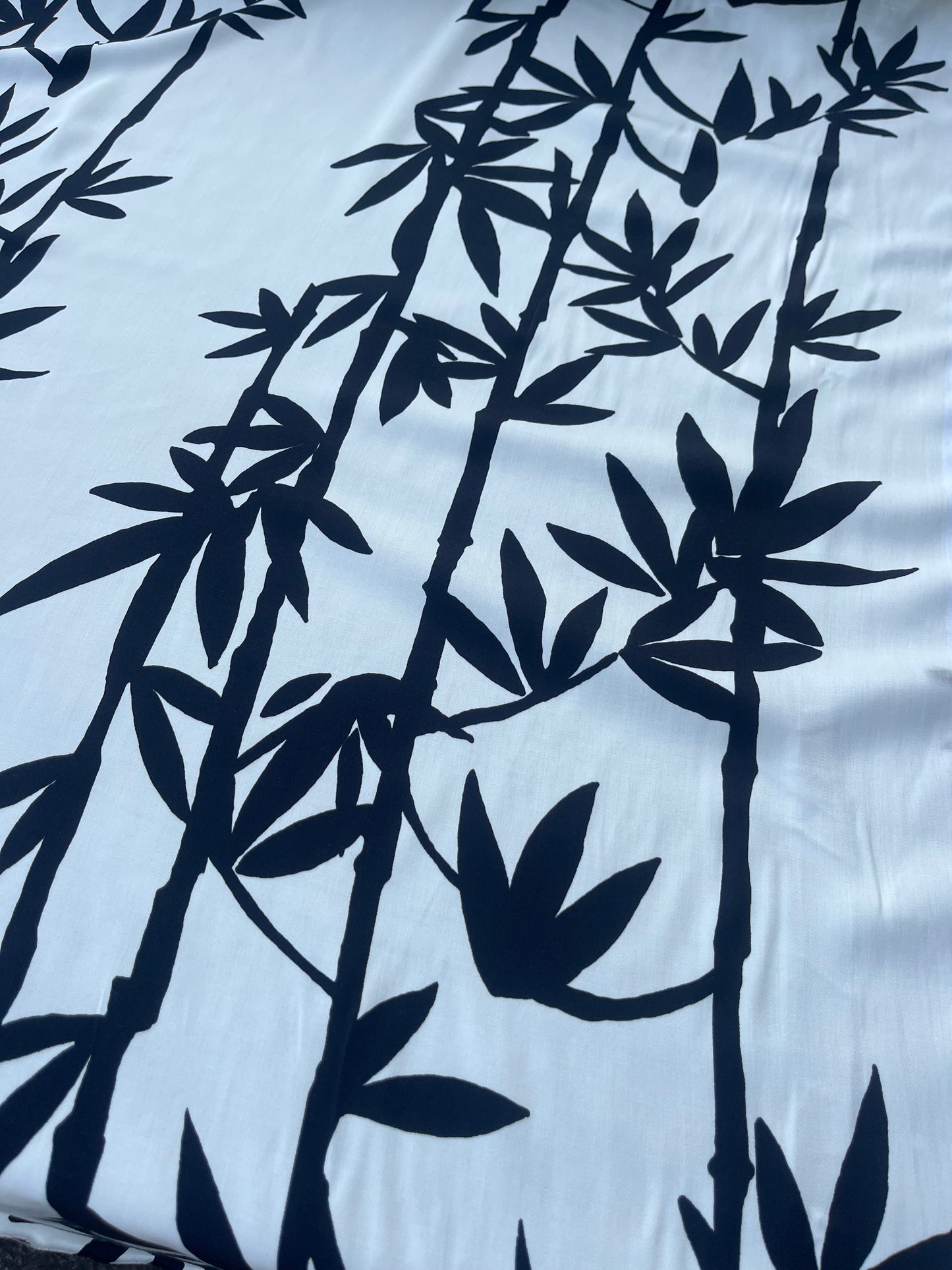 RW 201 viscose satin black white vertical flowers