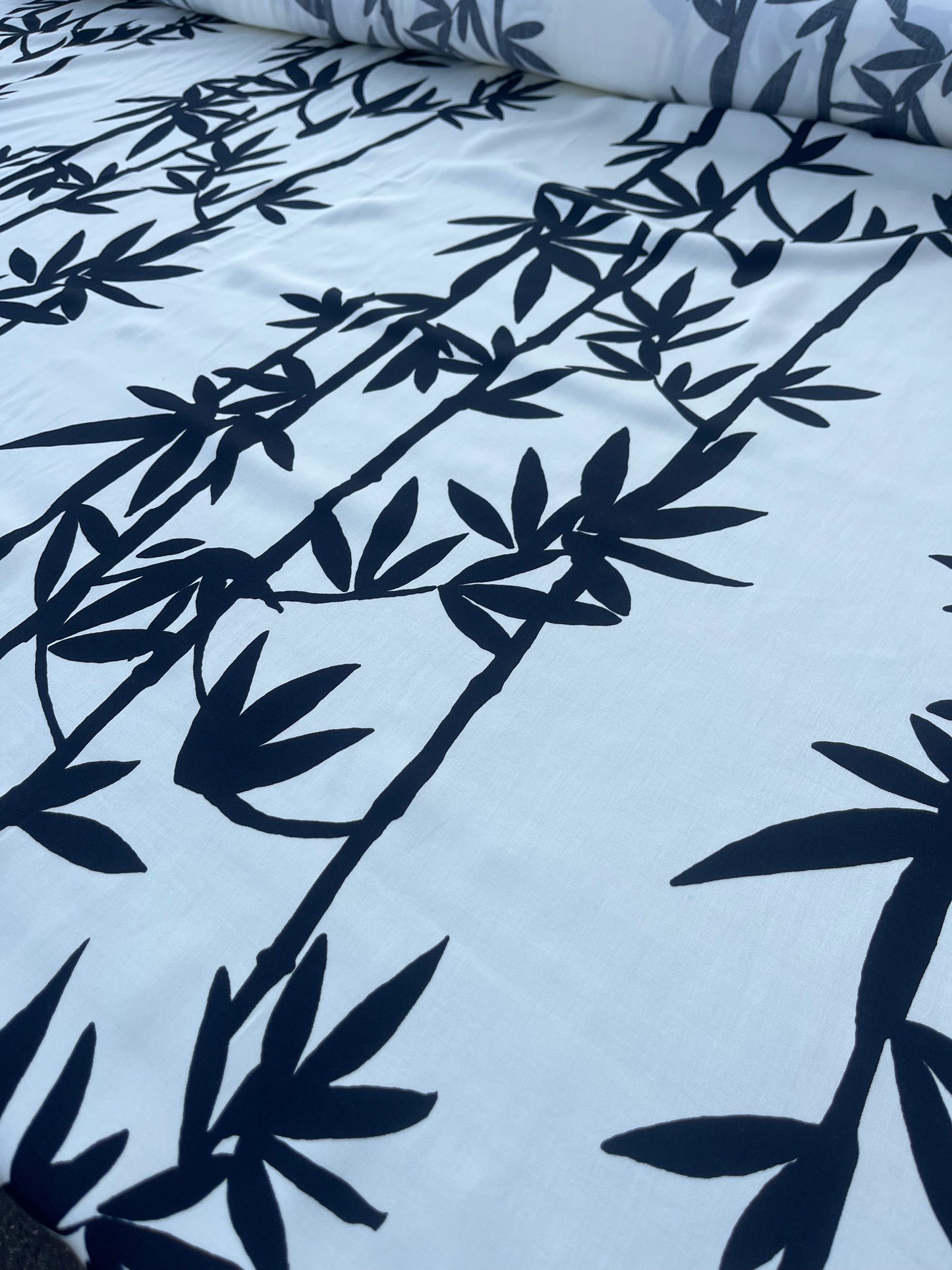 RW 201 viscose satin black white vertical flowers