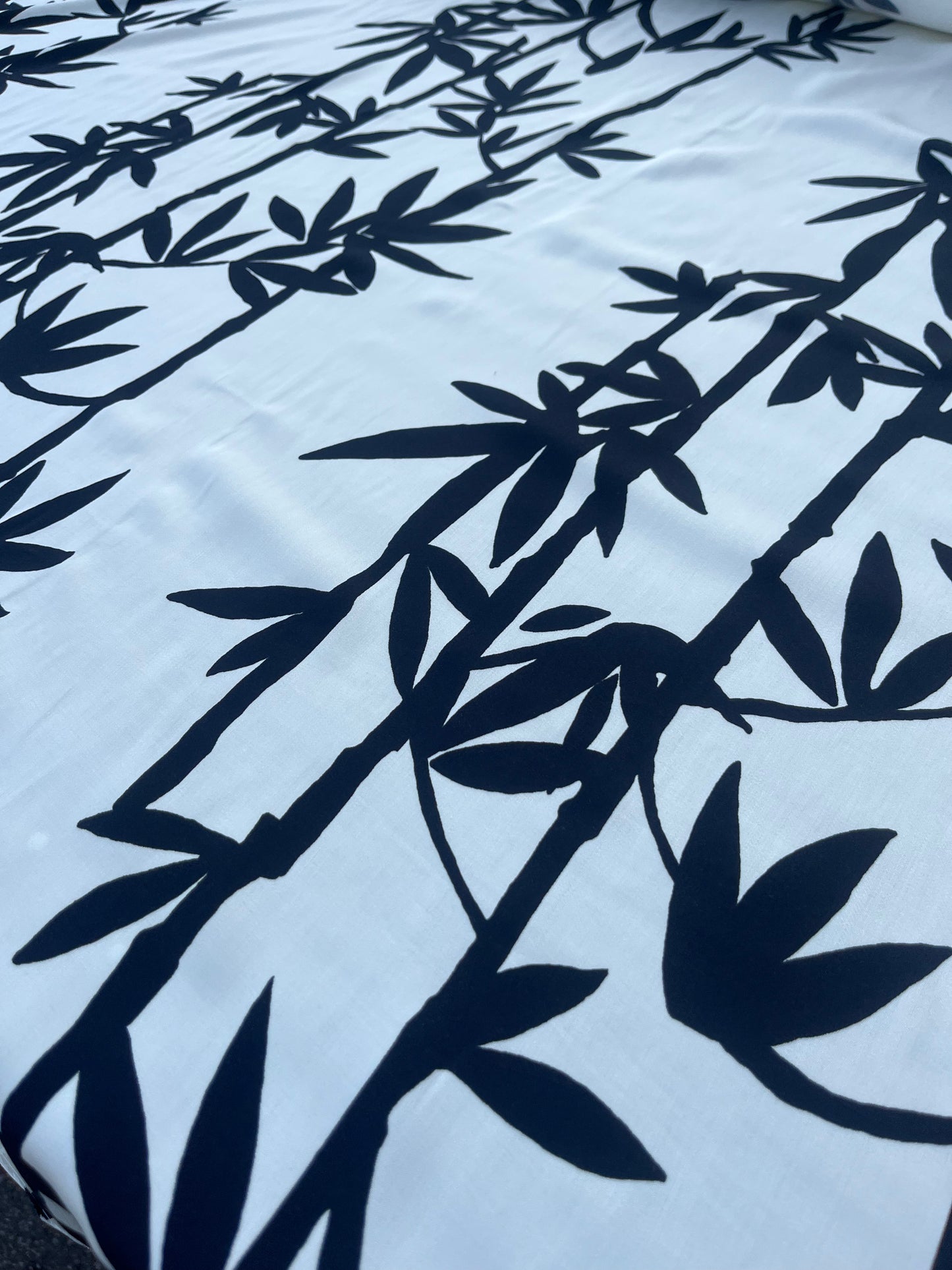RW 201 viscose satin black white vertical flowers