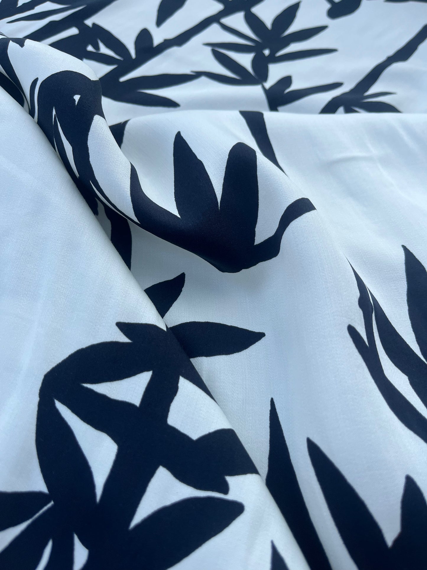 RW 201 viscose satin black white vertical flowers