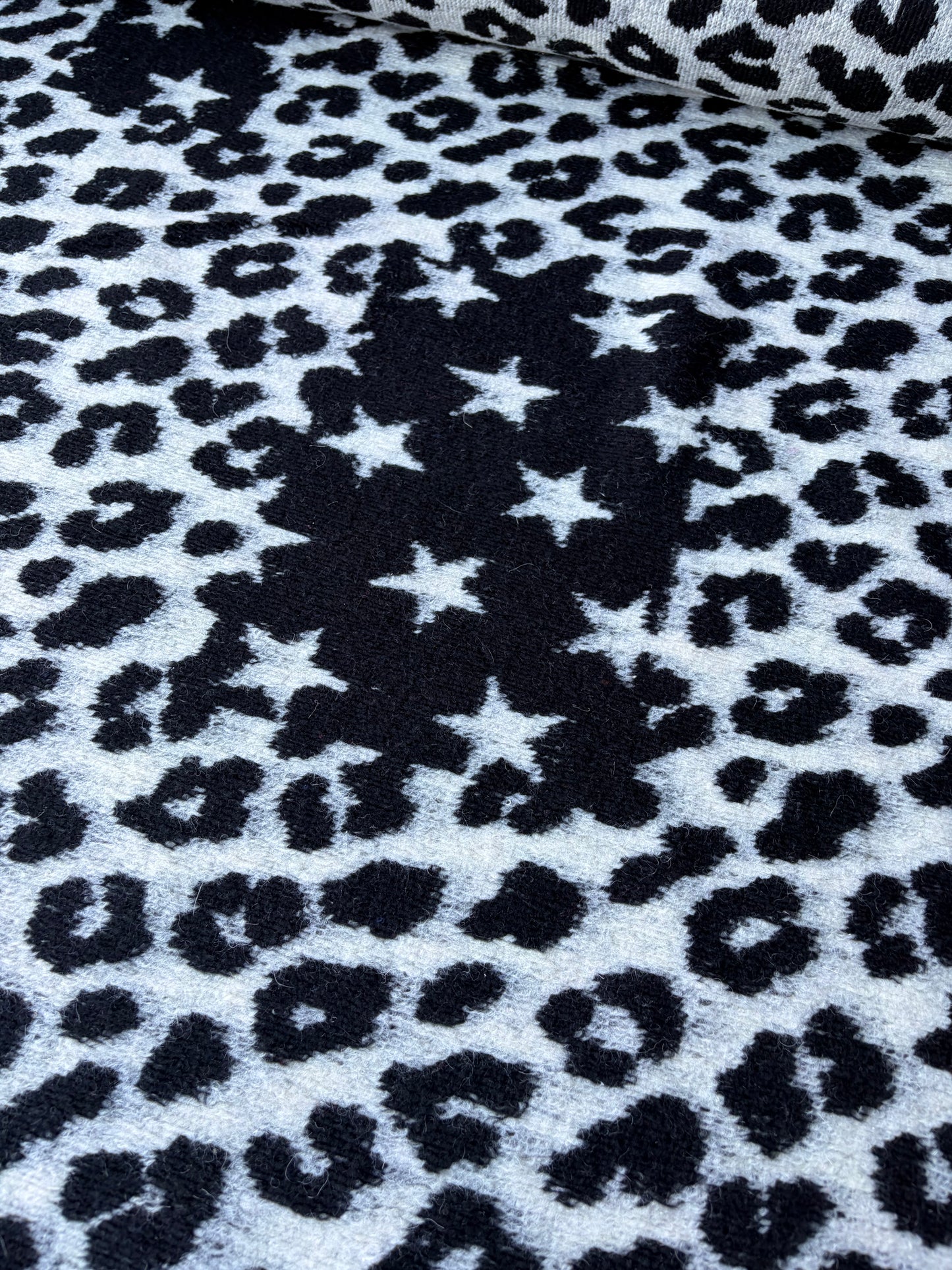 TODD 005 light black/ecru animalier heavy boiled wool
