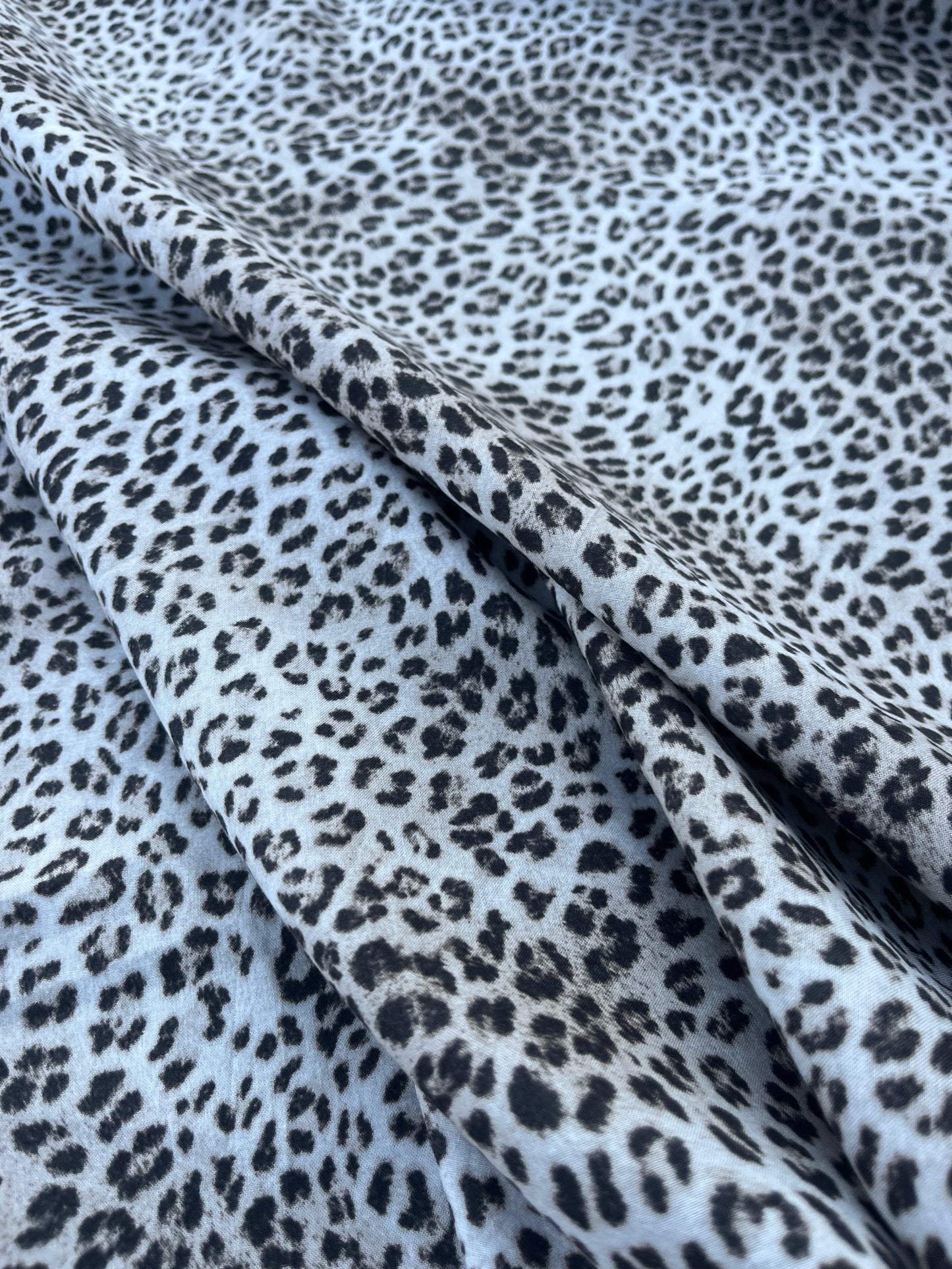 RW 205 viscose fibrane animalier