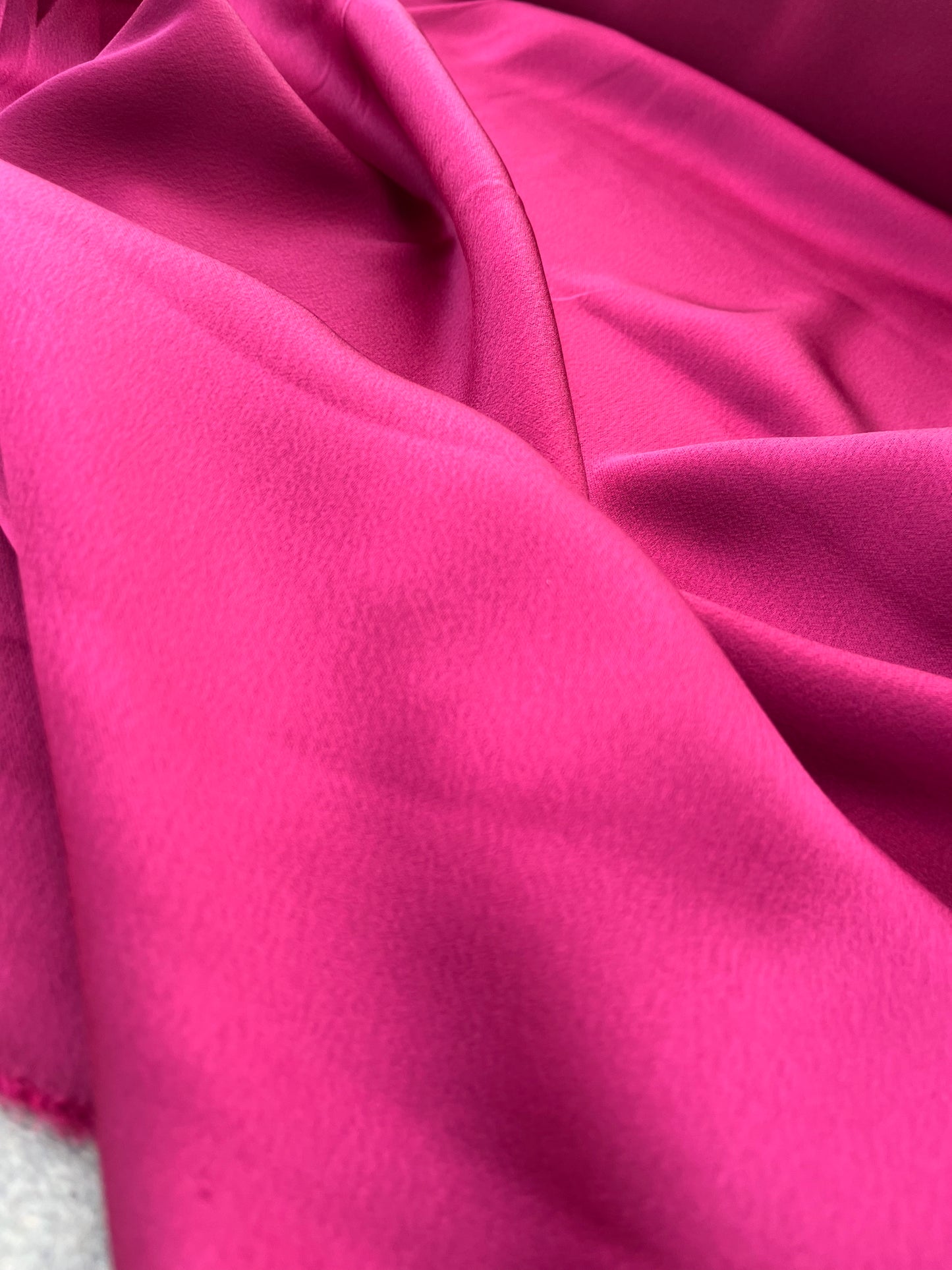 LC RW 209 satin crêpe wine colour