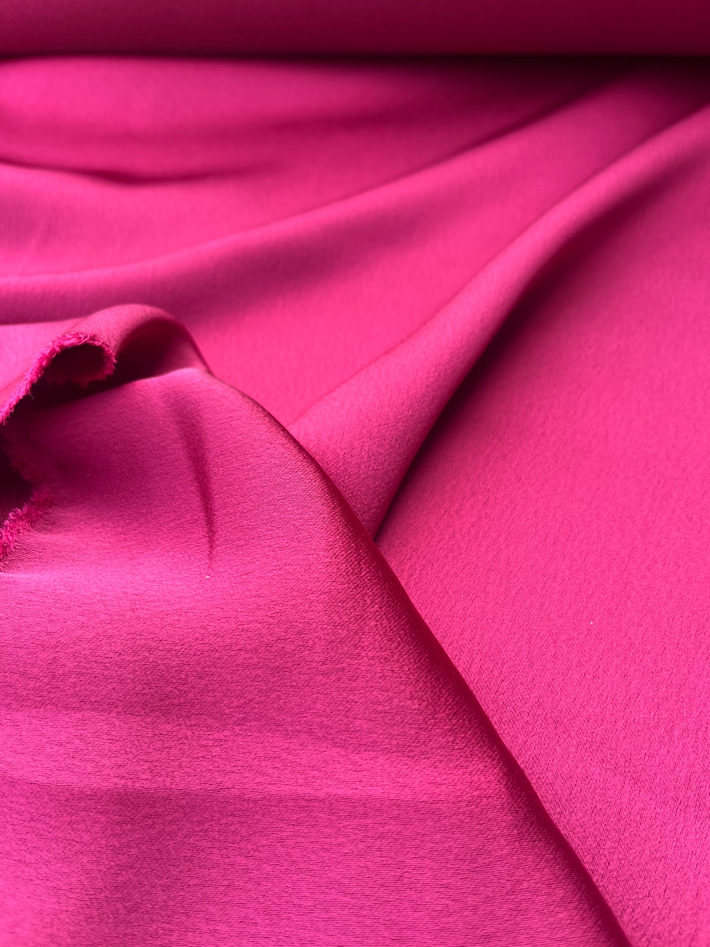 LC RW 209 satin crêpe wine colour