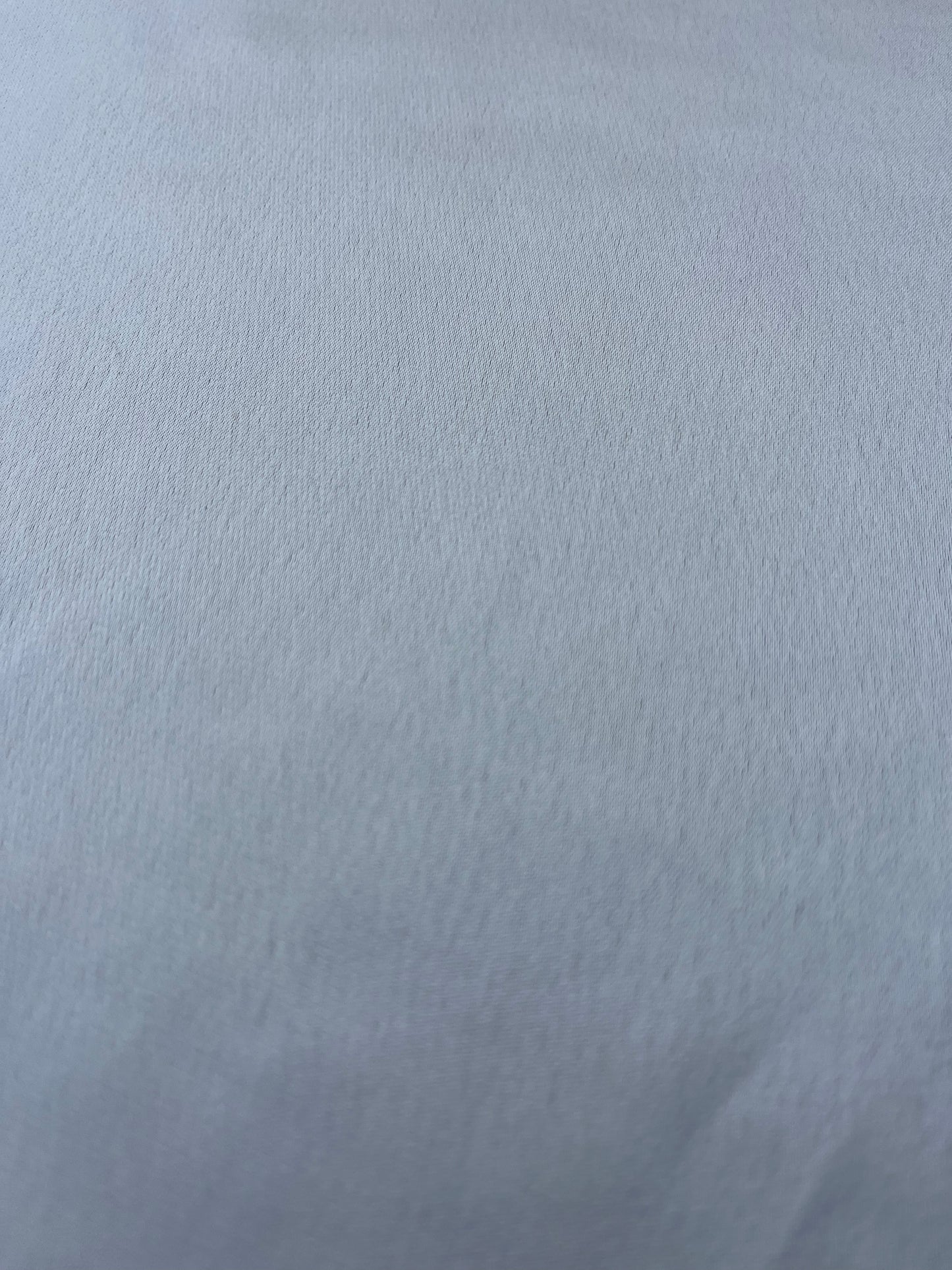 RW 213 Heavy satin ivory